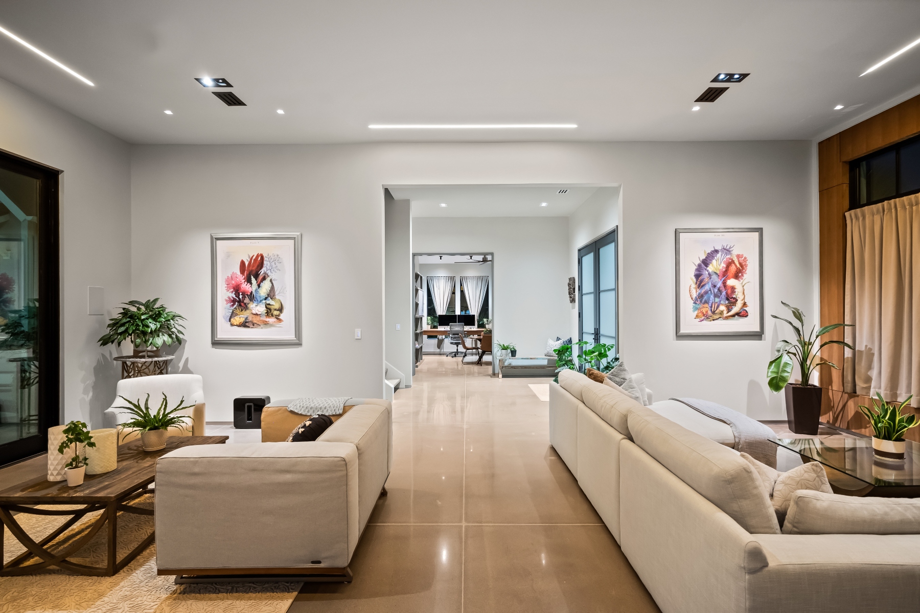 700 Stucco Lane