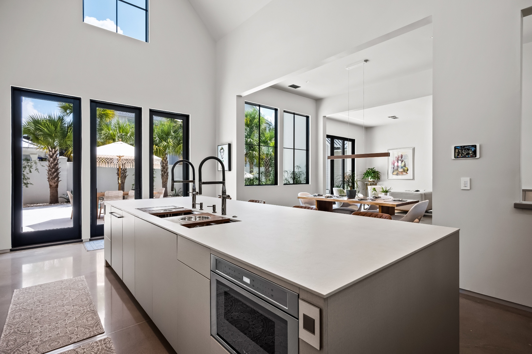 700 Stucco Lane