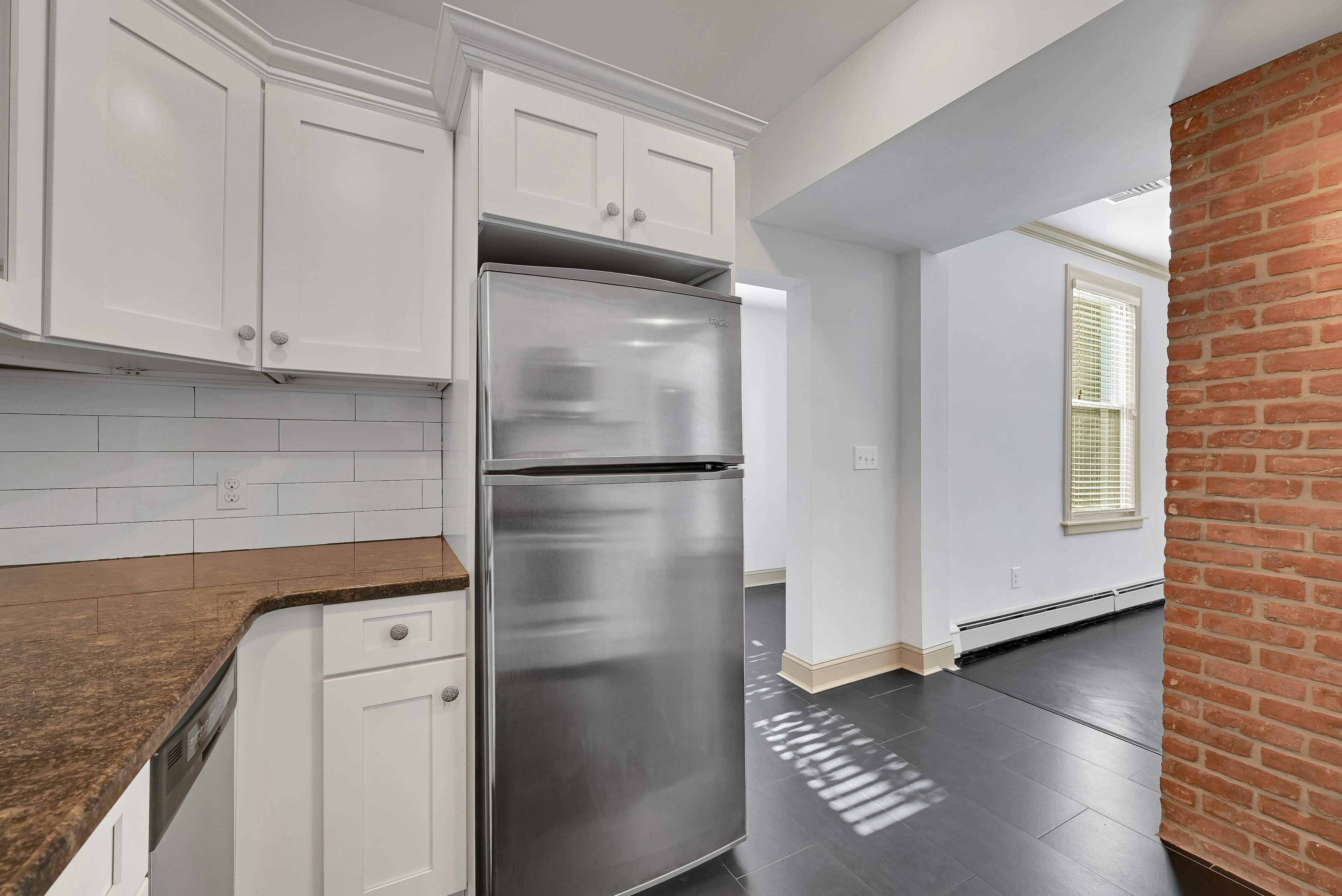 7300 Park Avenue Floor 1