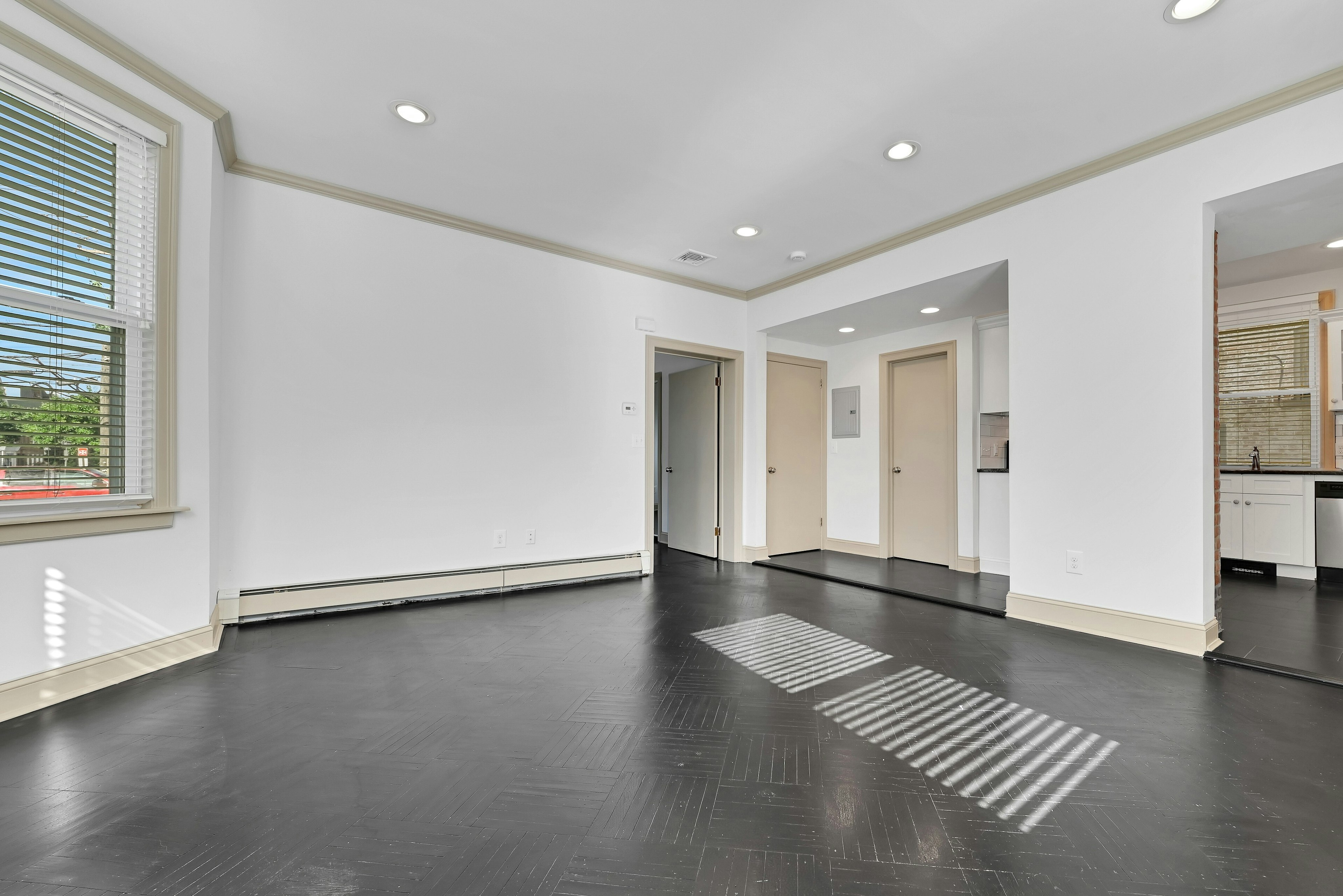 7300 Park Avenue Floor 1