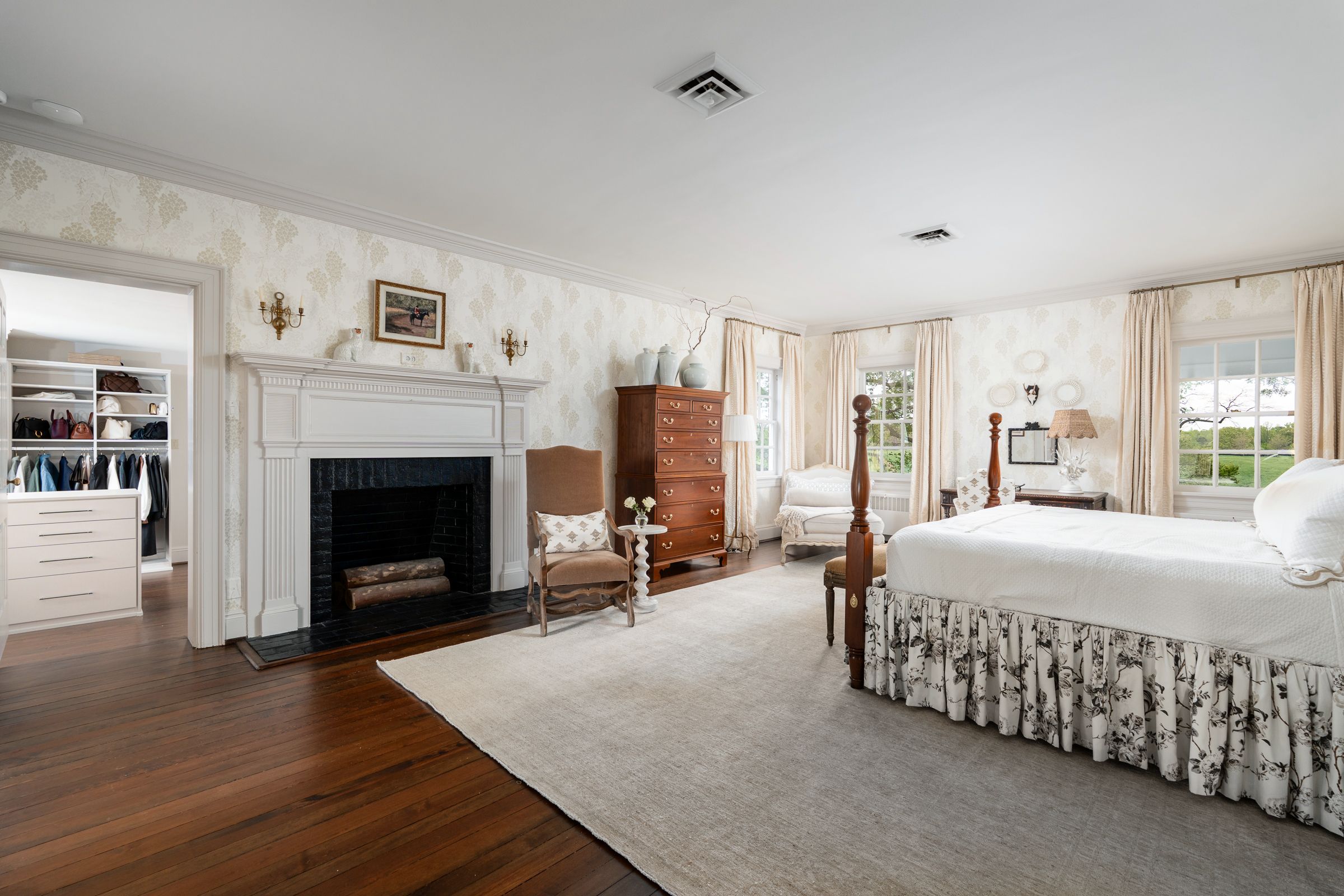 12428 Walnut Hill Drive 