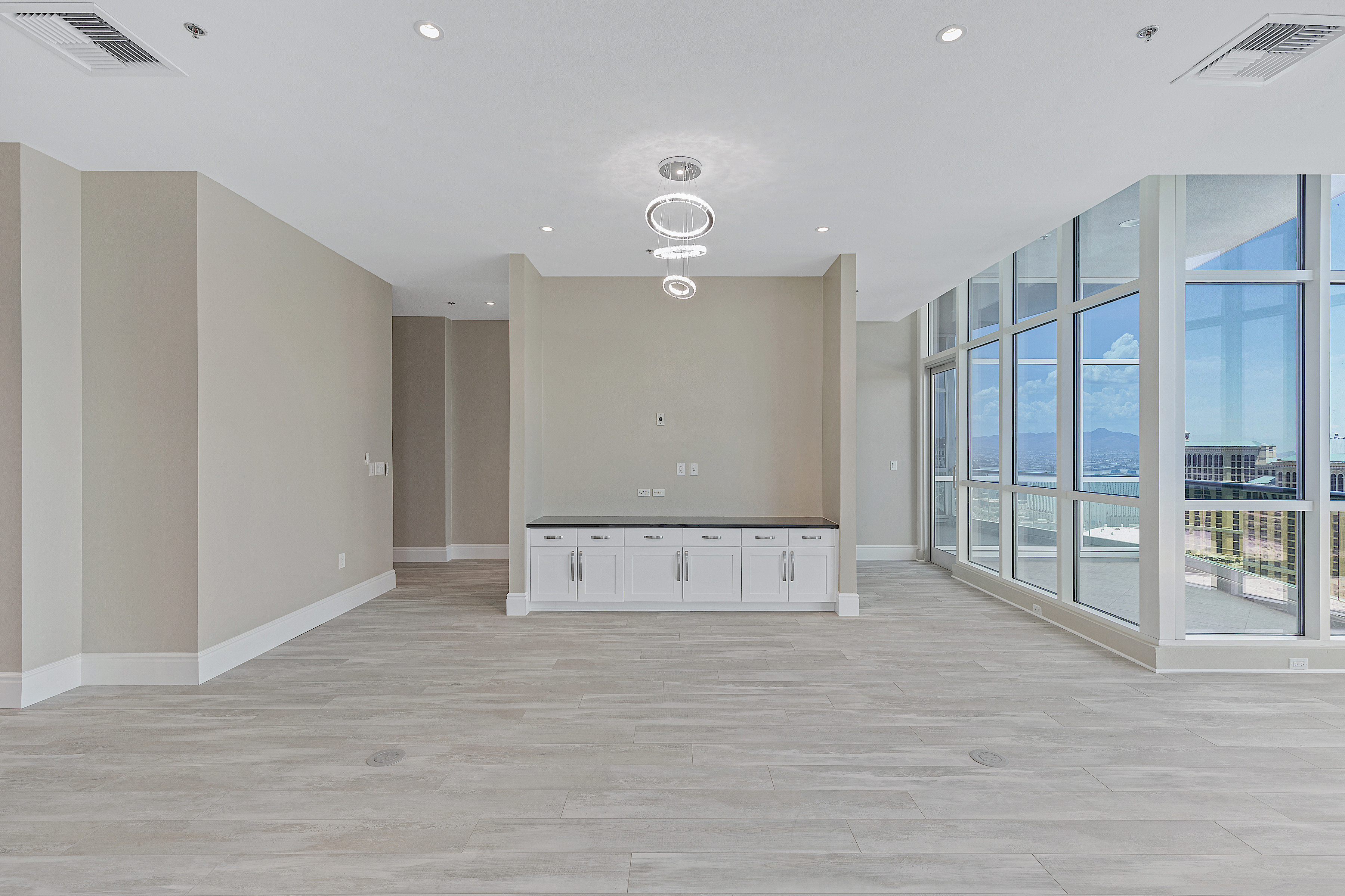 4525 Dean Martin Drive, Unit 3304 