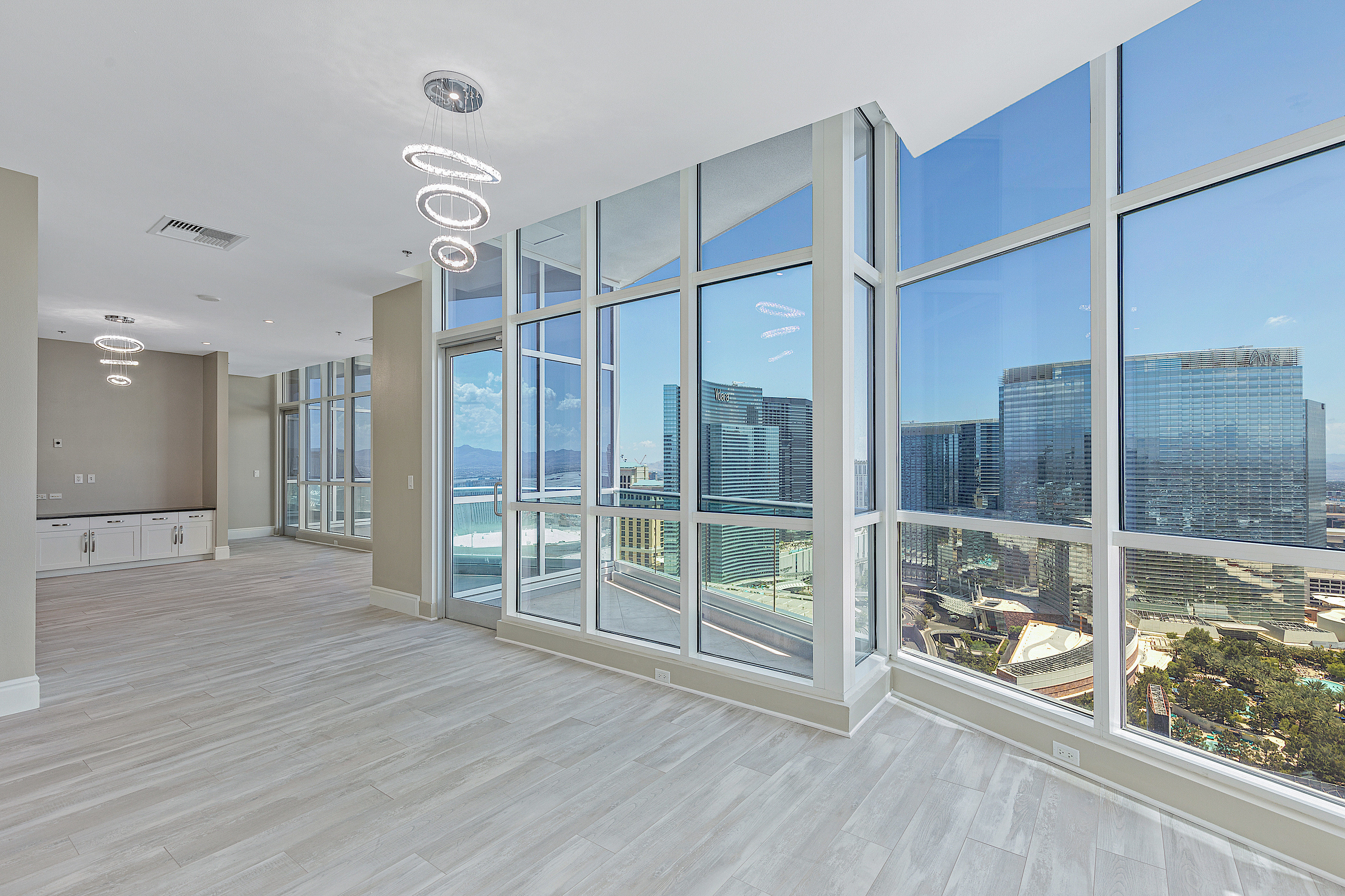 4525 Dean Martin Drive, Unit 3304 