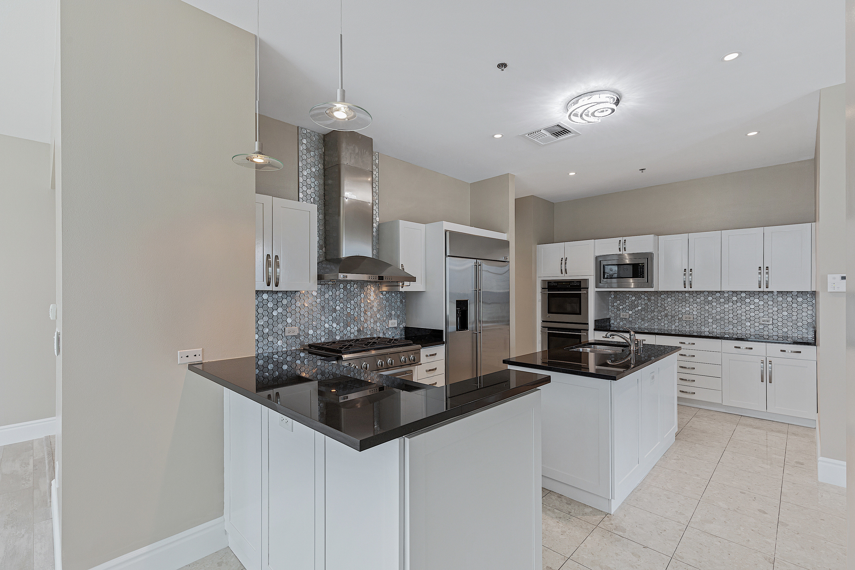 4525 Dean Martin Drive, Unit 3304 