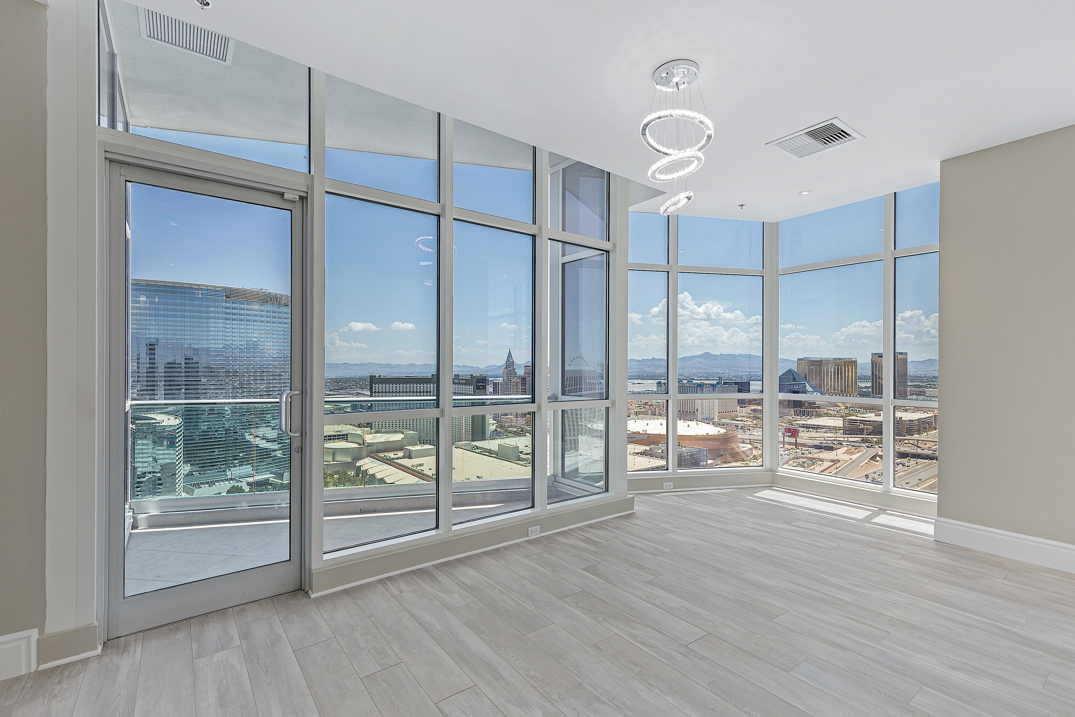 4525 Dean Martin Drive, Unit 3304 