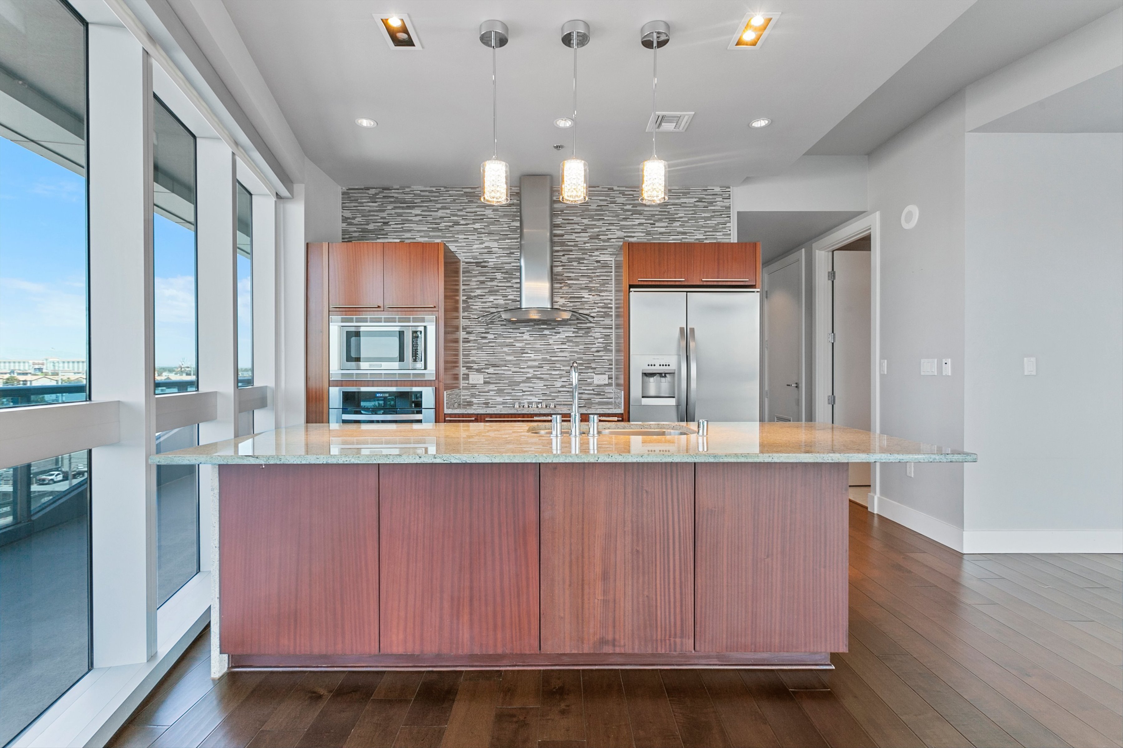 4471 Dean Martin Drive, Unit 801 