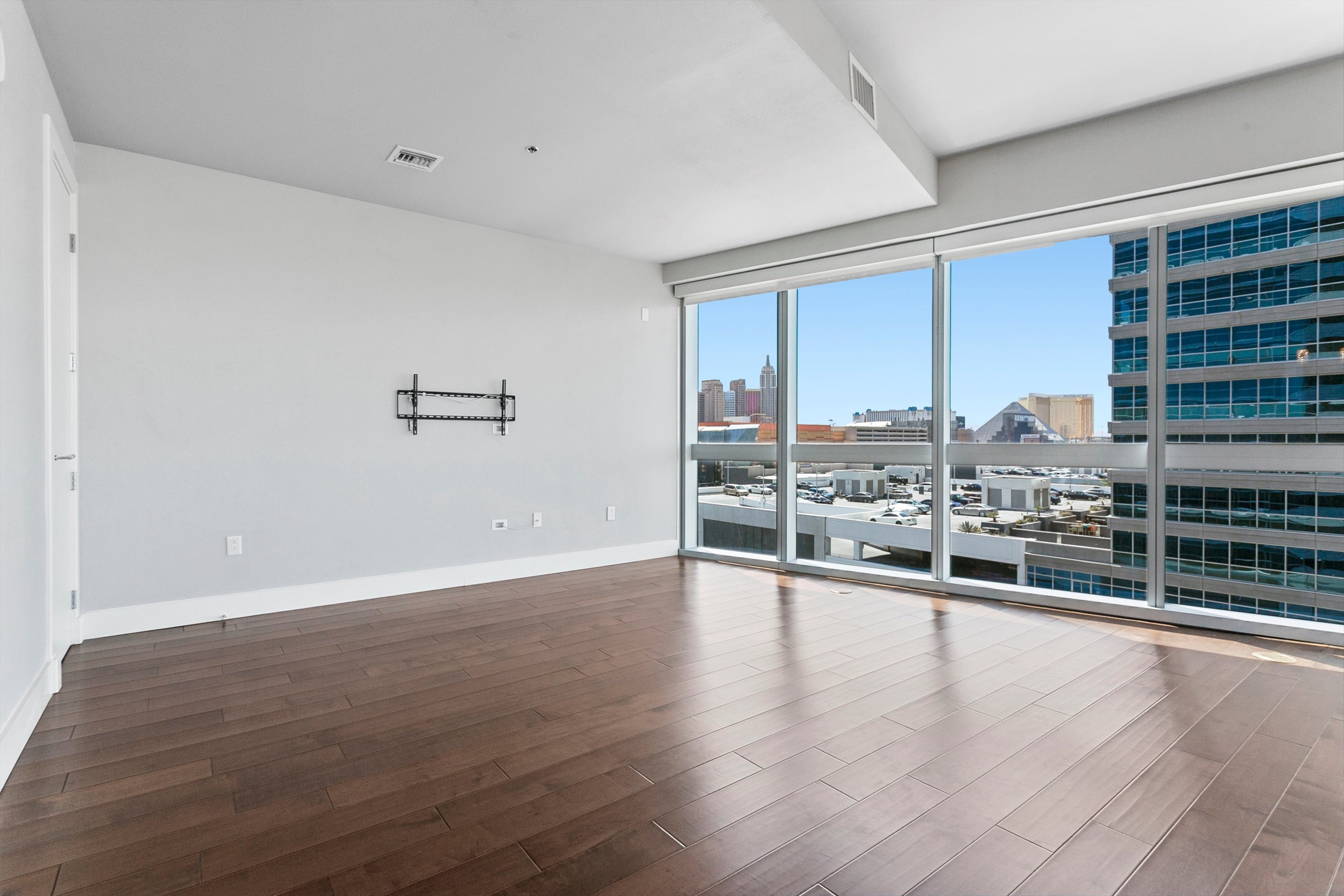 4471 Dean Martin Drive, Unit 801 