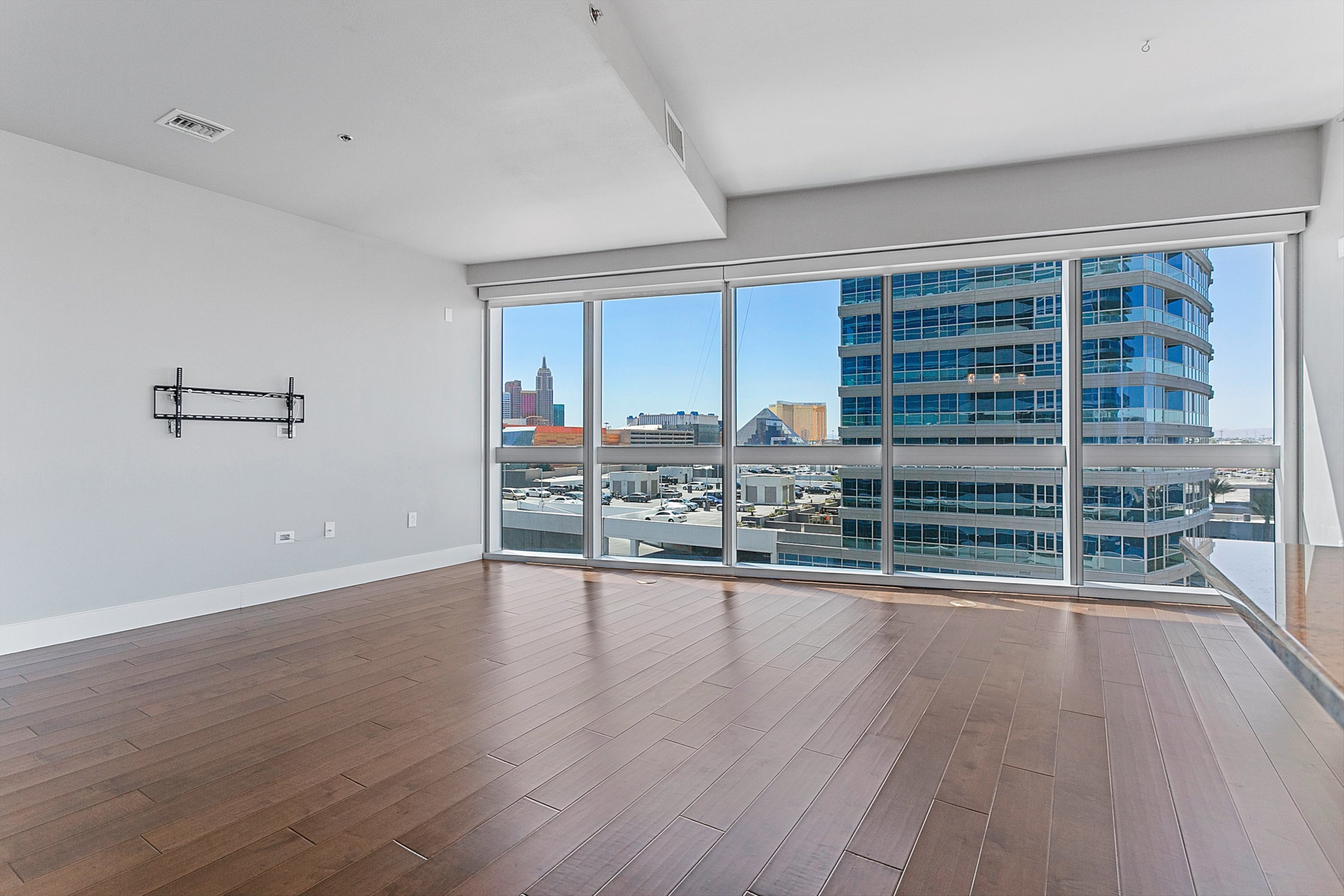 4471 Dean Martin Drive, Unit 801 