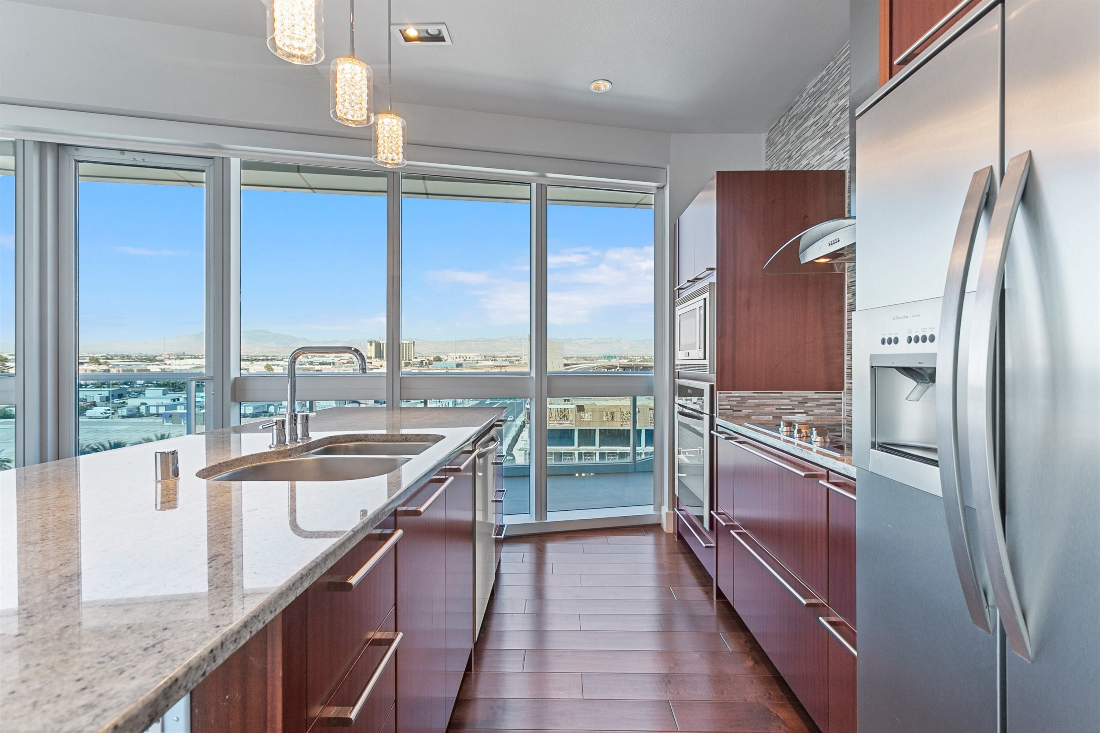 4471 Dean Martin Drive, Unit 801 