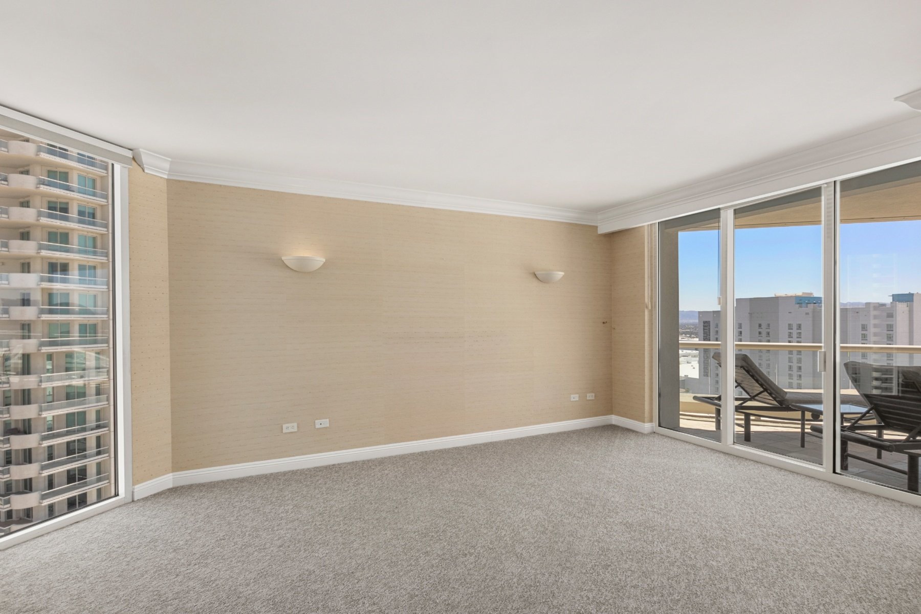 2877 Paradise Road, #2203 