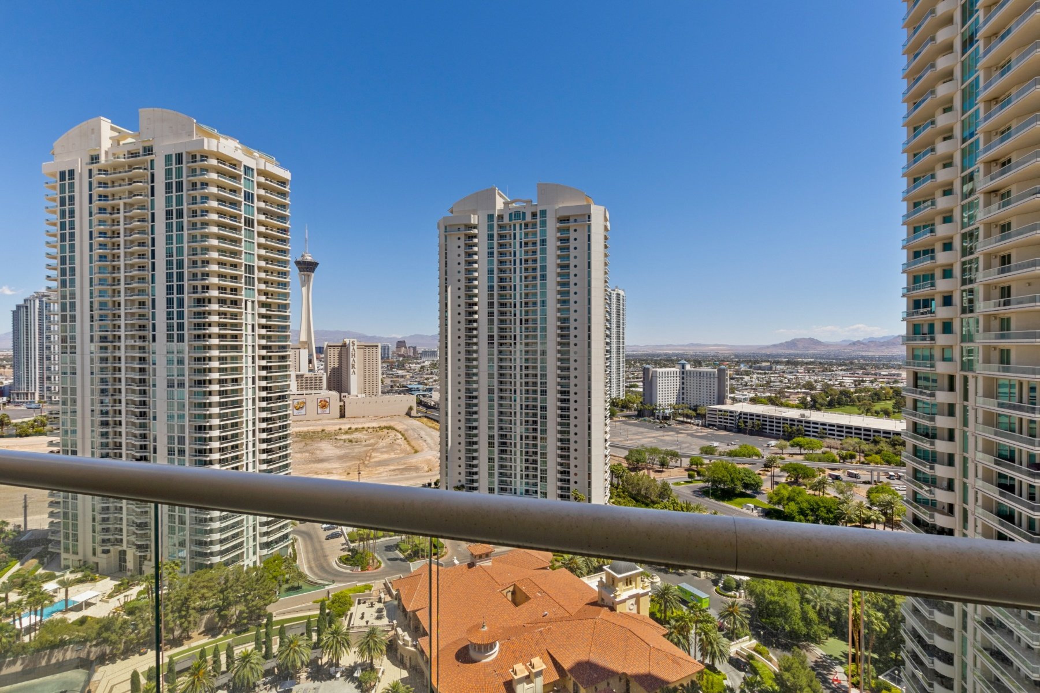 2877 Paradise Road, #2203 