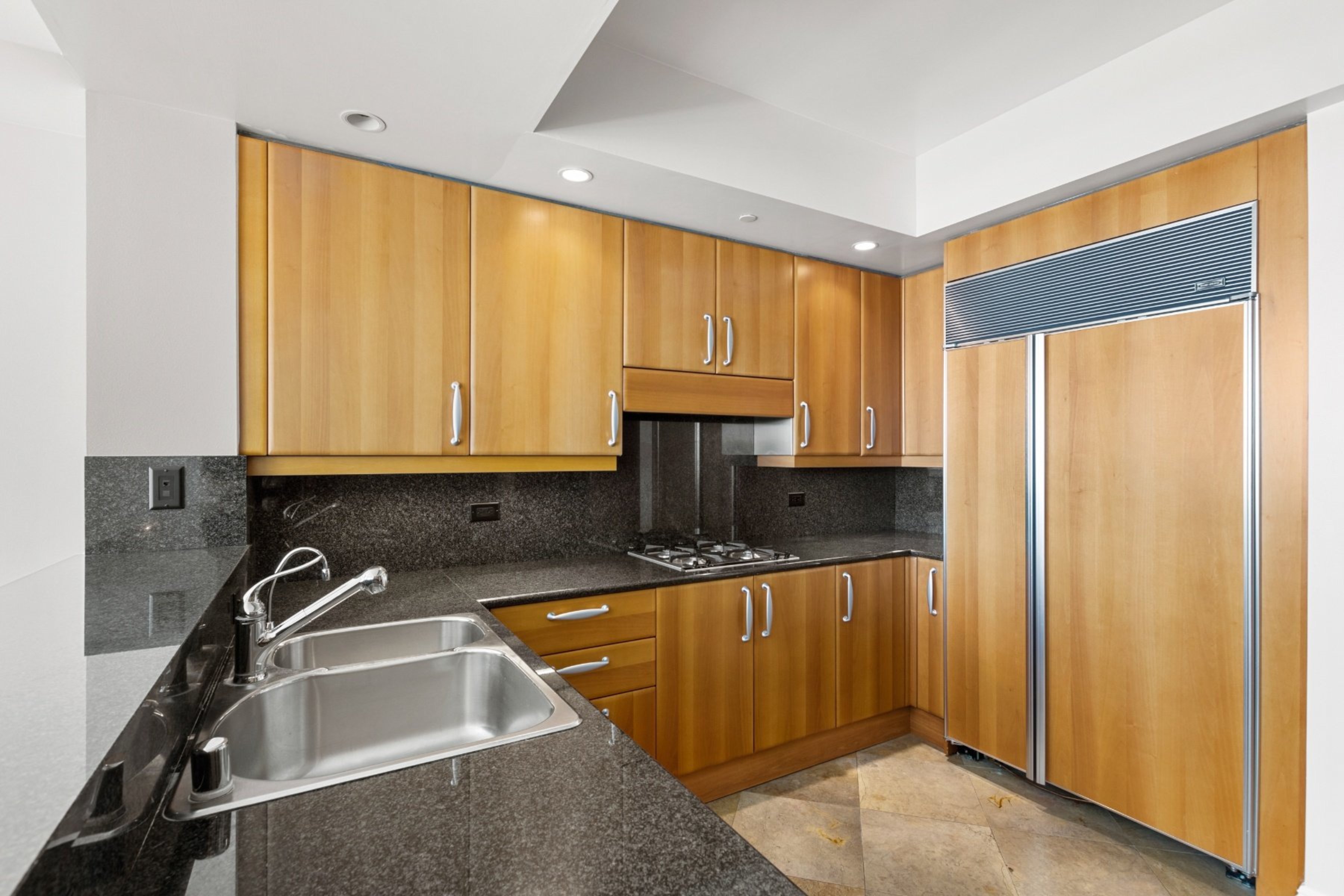 2877 Paradise Road, #2203 