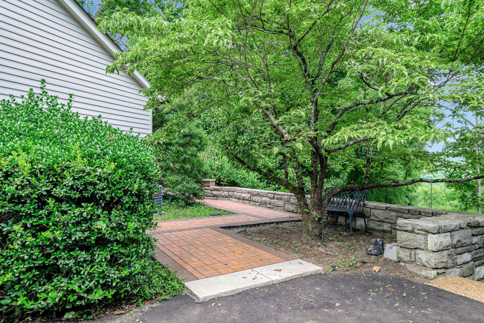 1106 Park Ridge Drive 