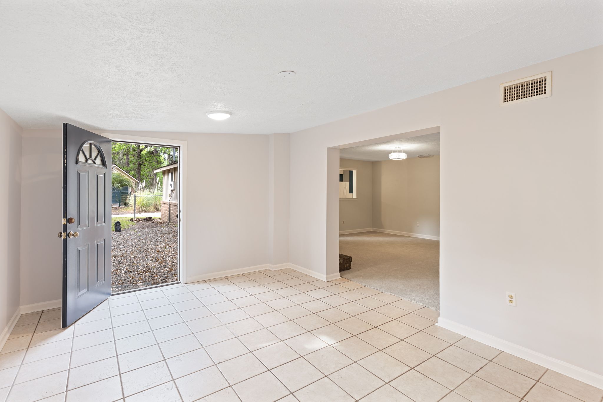 12715 Golf Club Dr