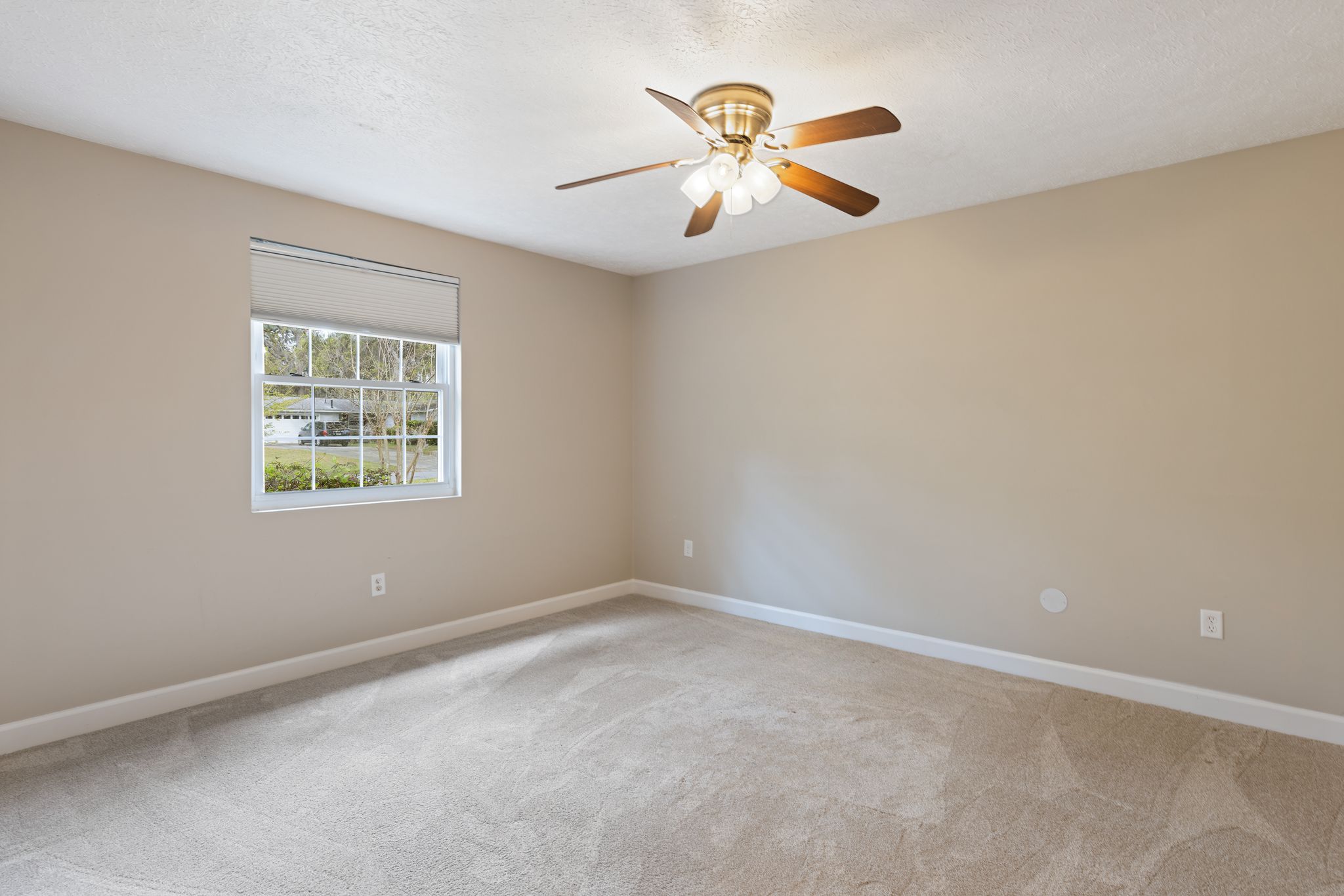 12715 Golf Club Dr