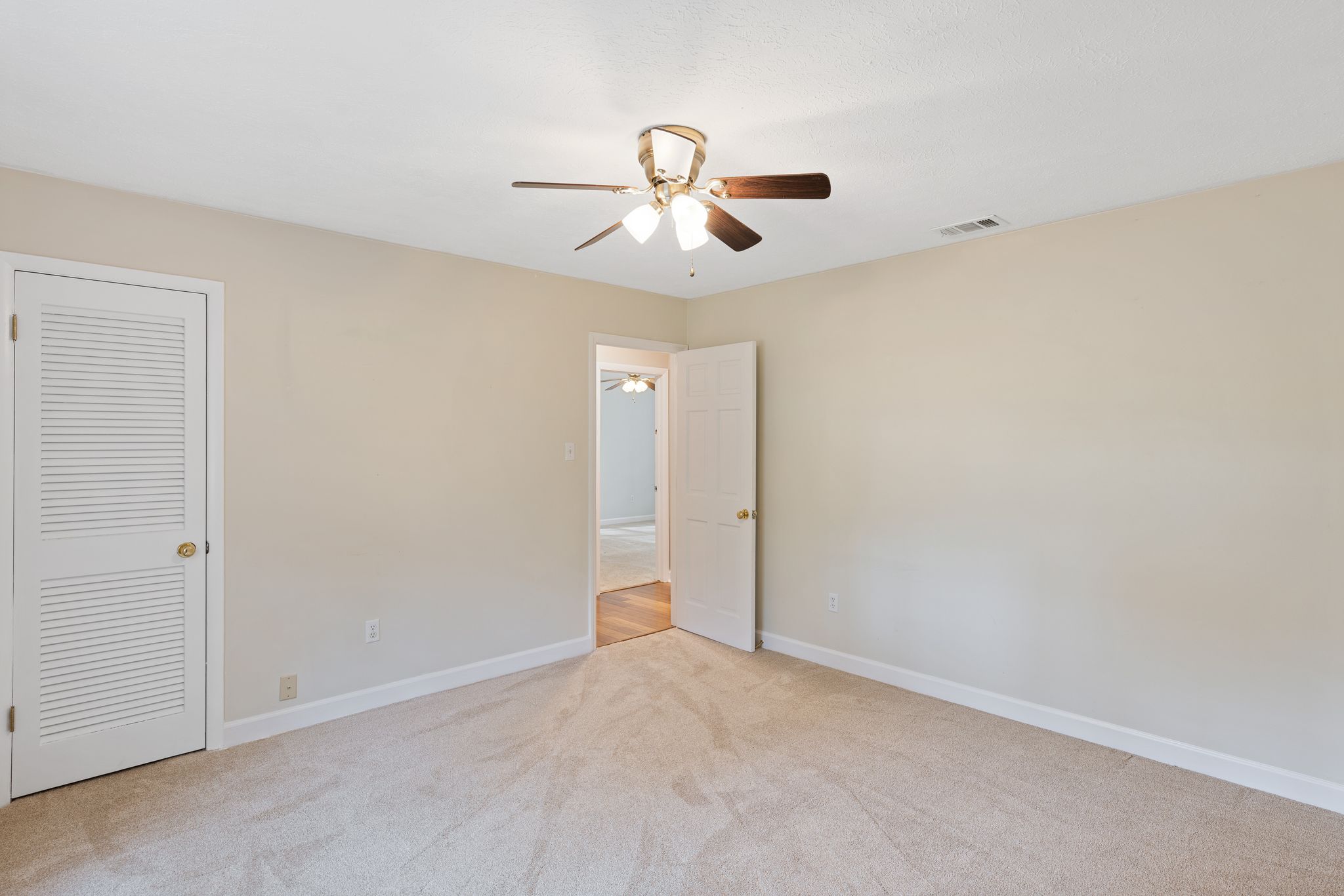 12715 Golf Club Dr