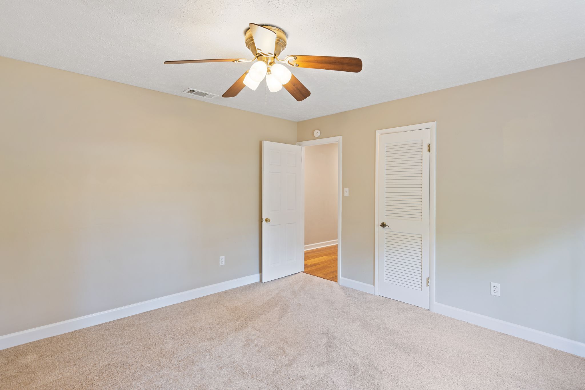 12715 Golf Club Dr