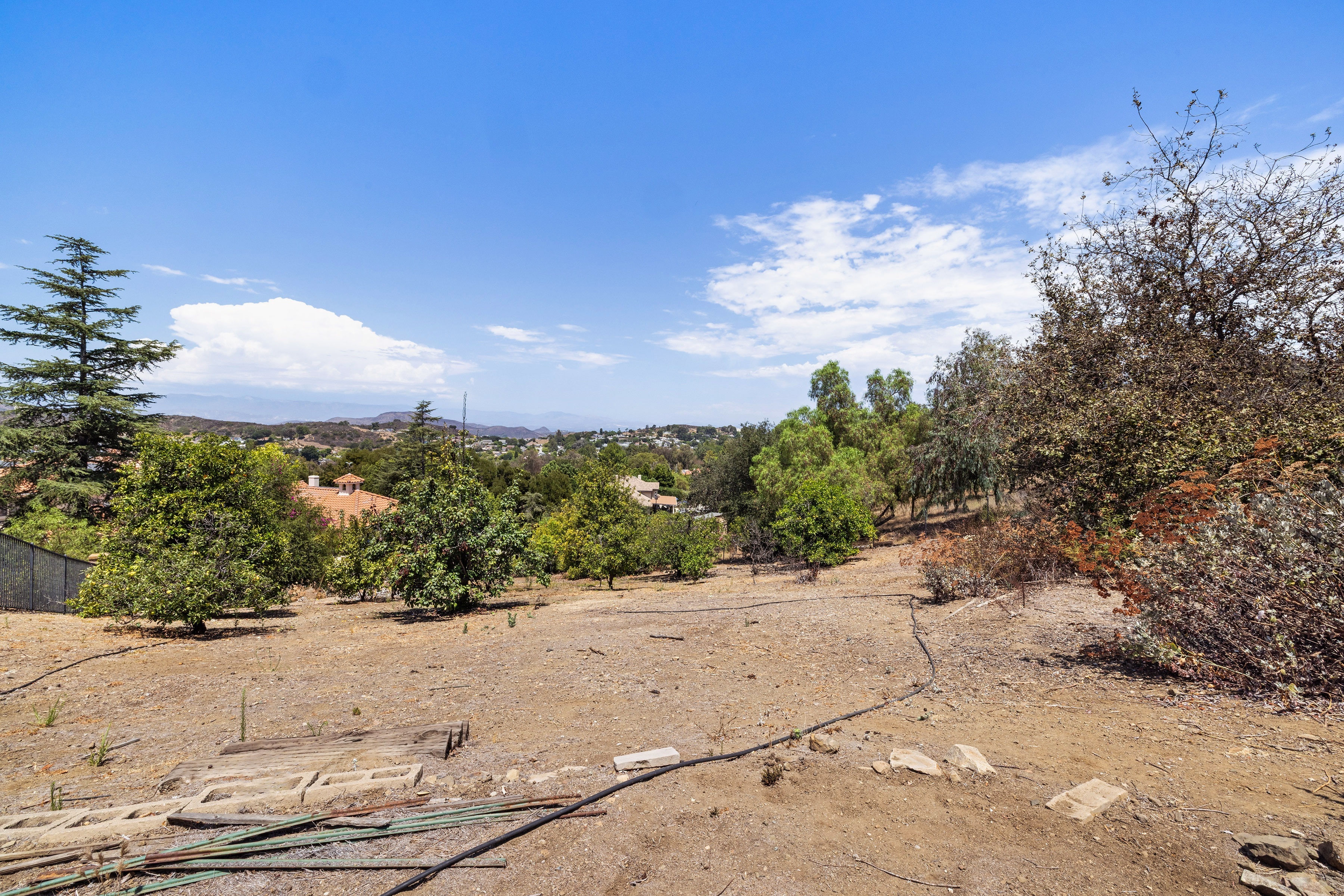 1098 Antelope Place 