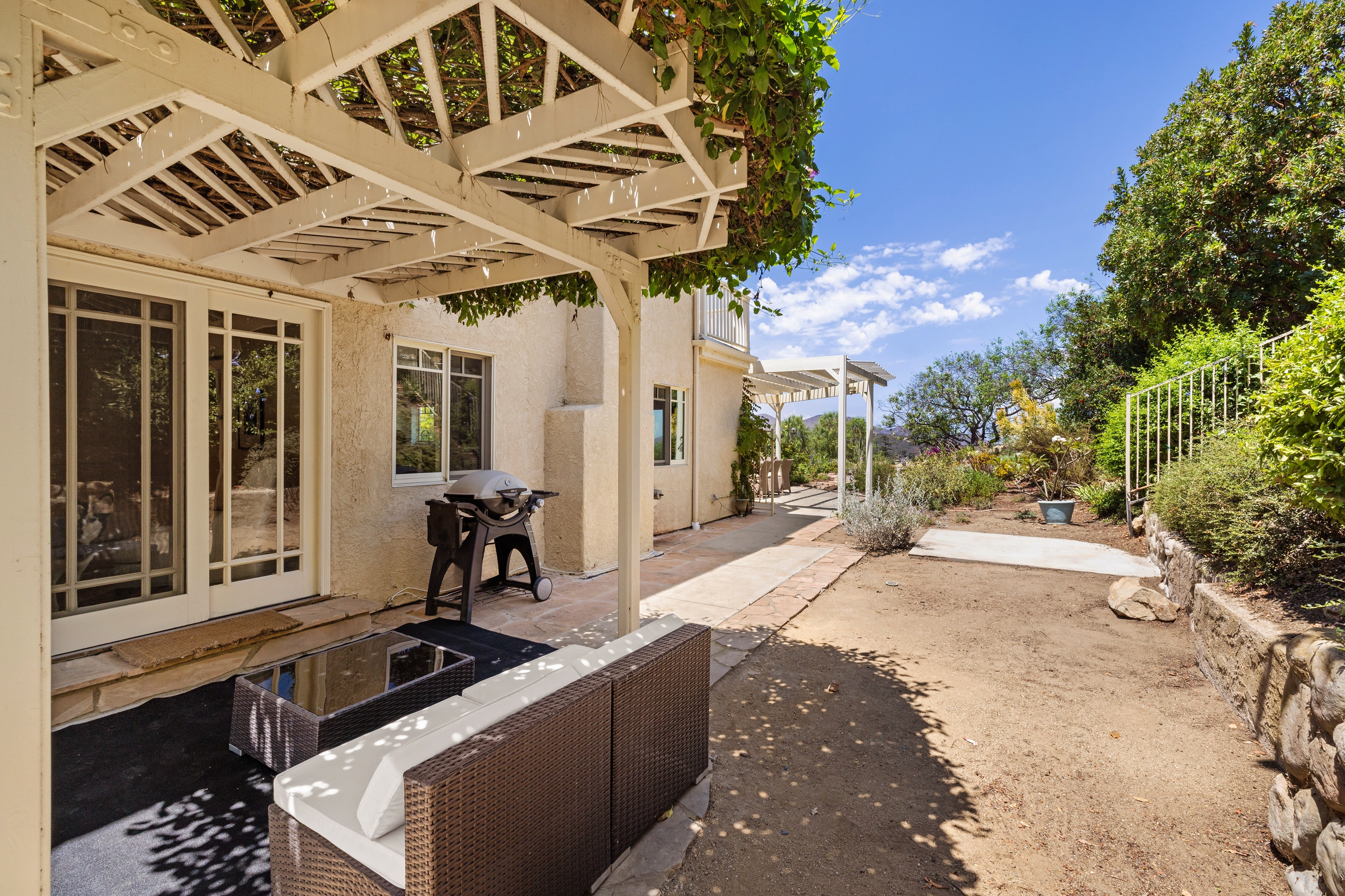 1098 Antelope Place 