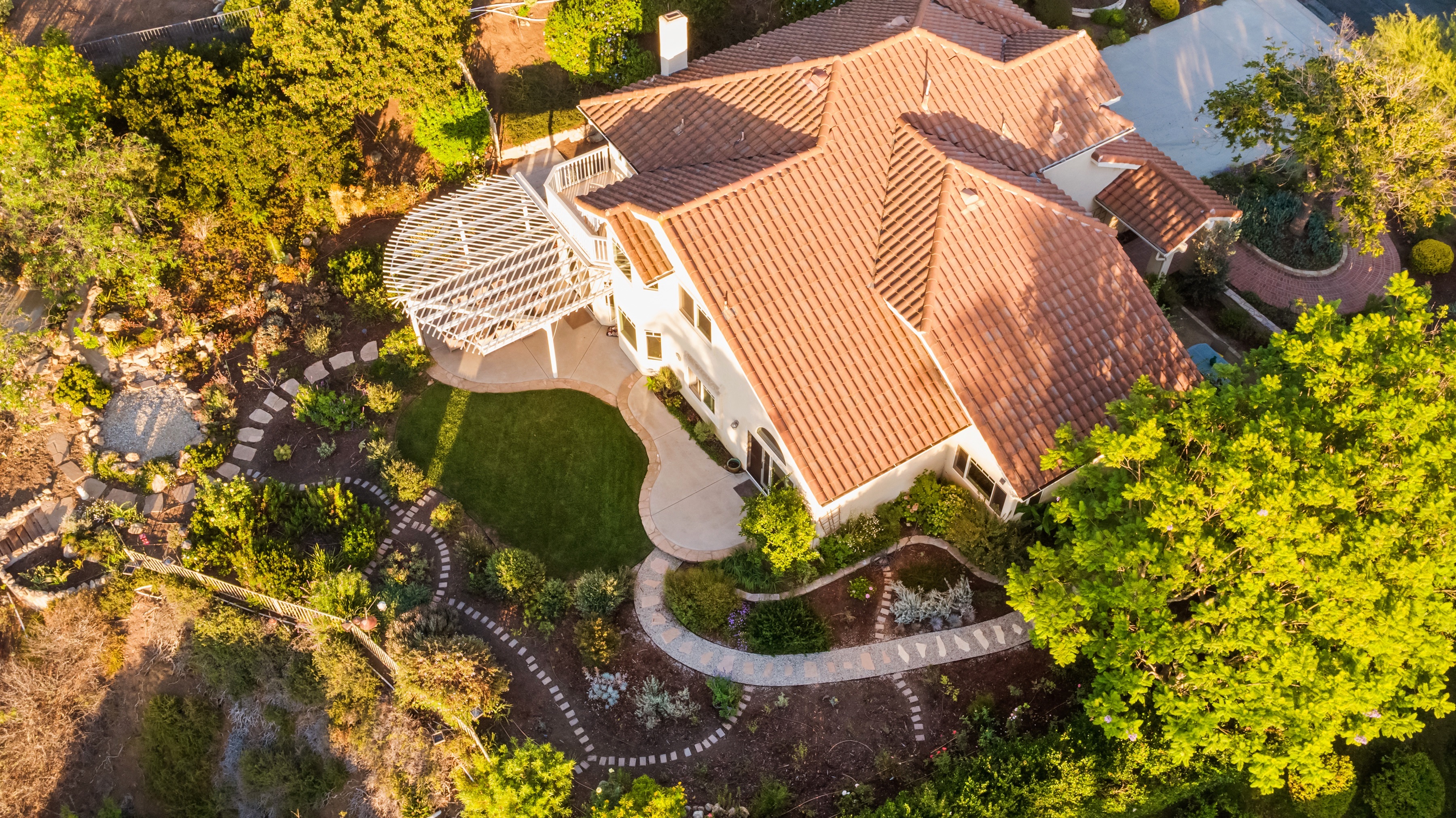 1098 Antelope Place 