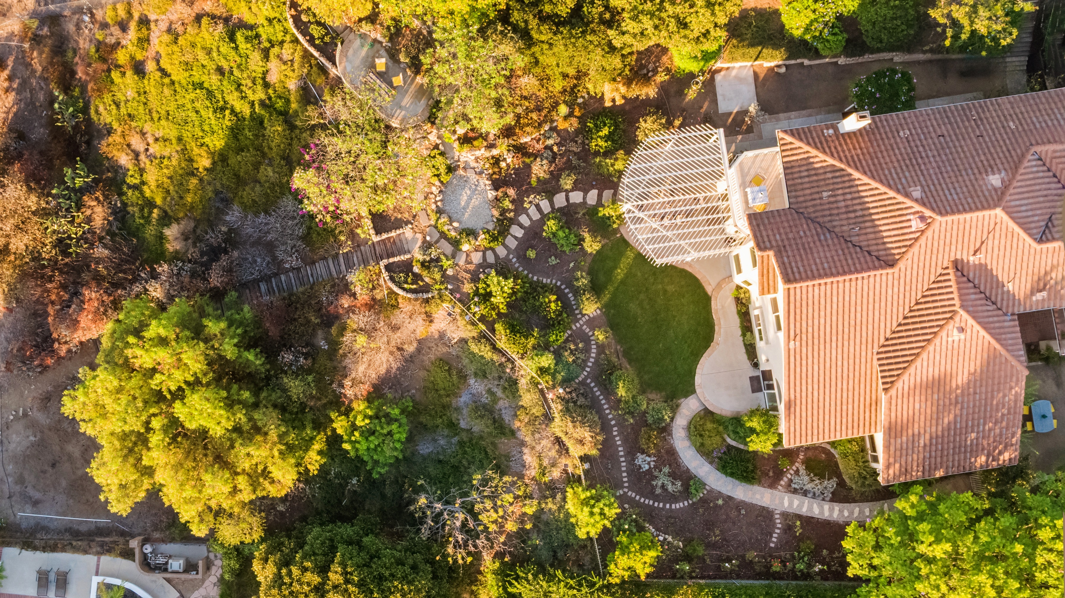 1098 Antelope Place 