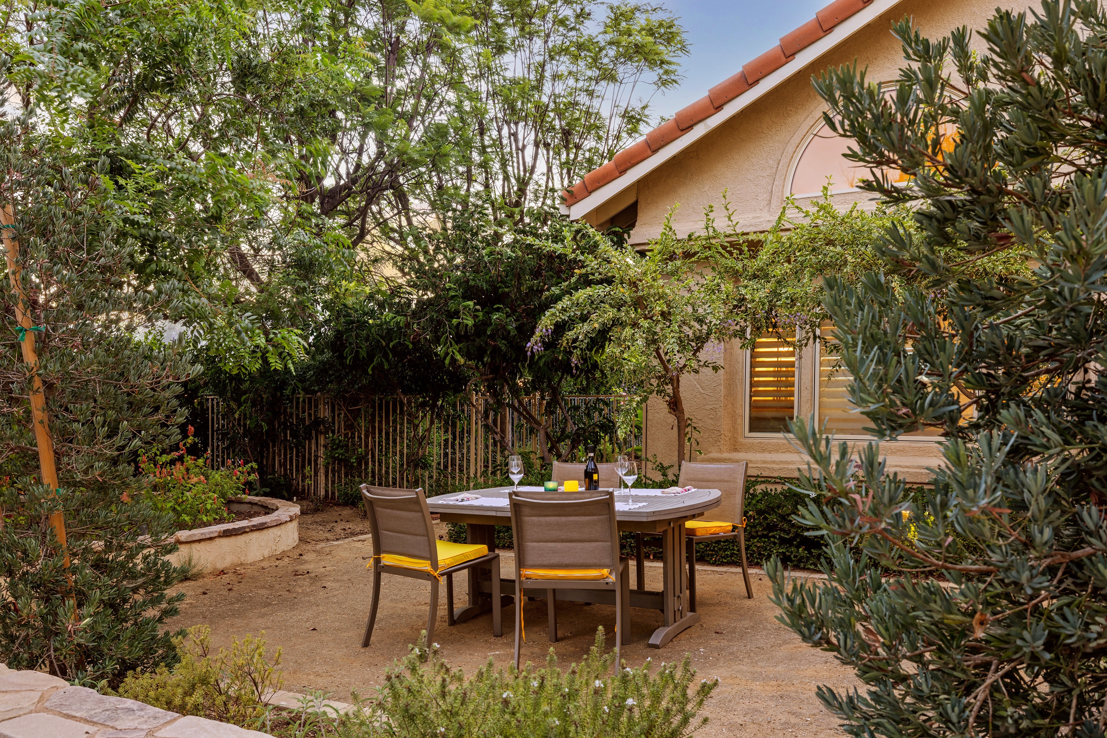 1098 Antelope Place 