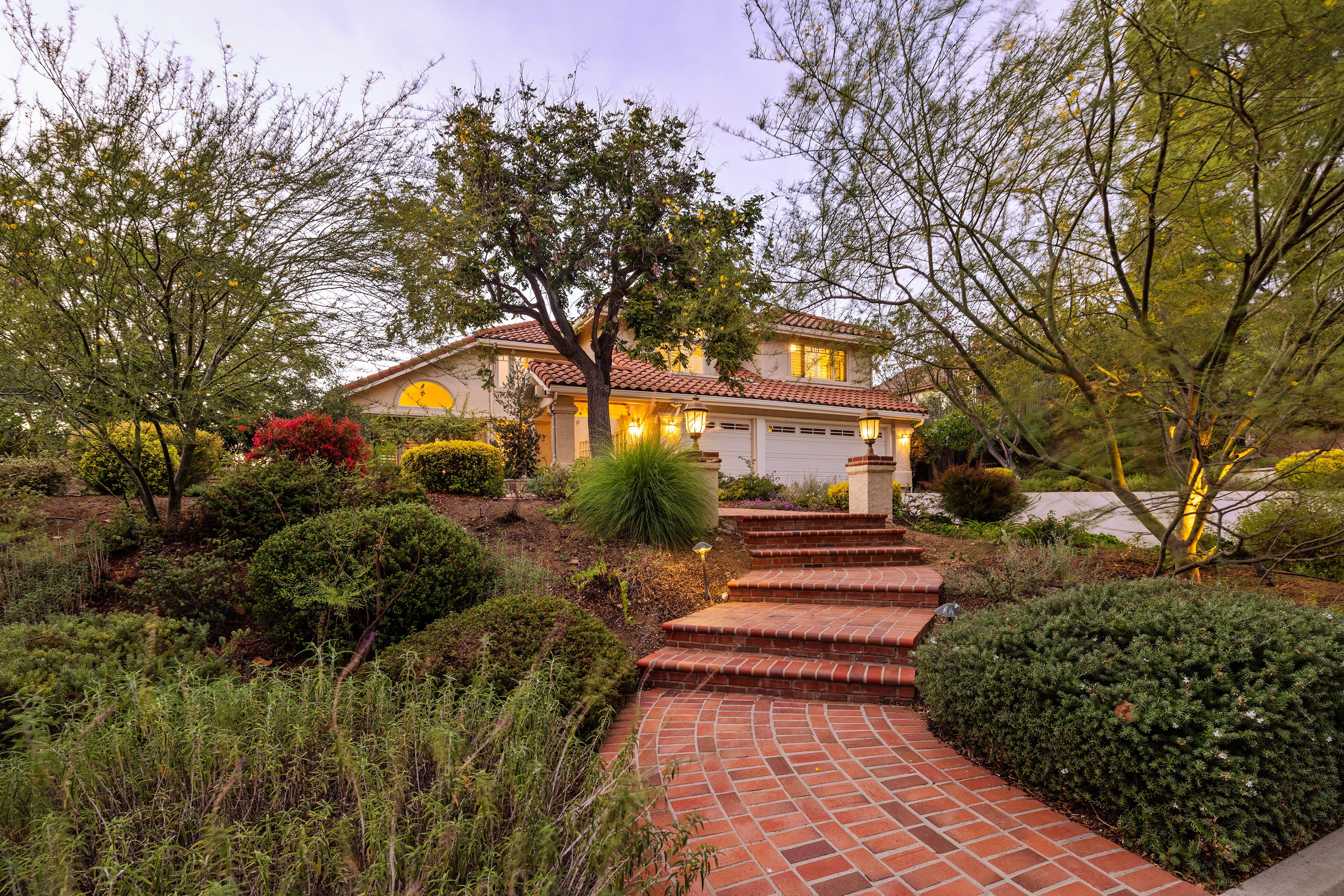 1098 Antelope Place 