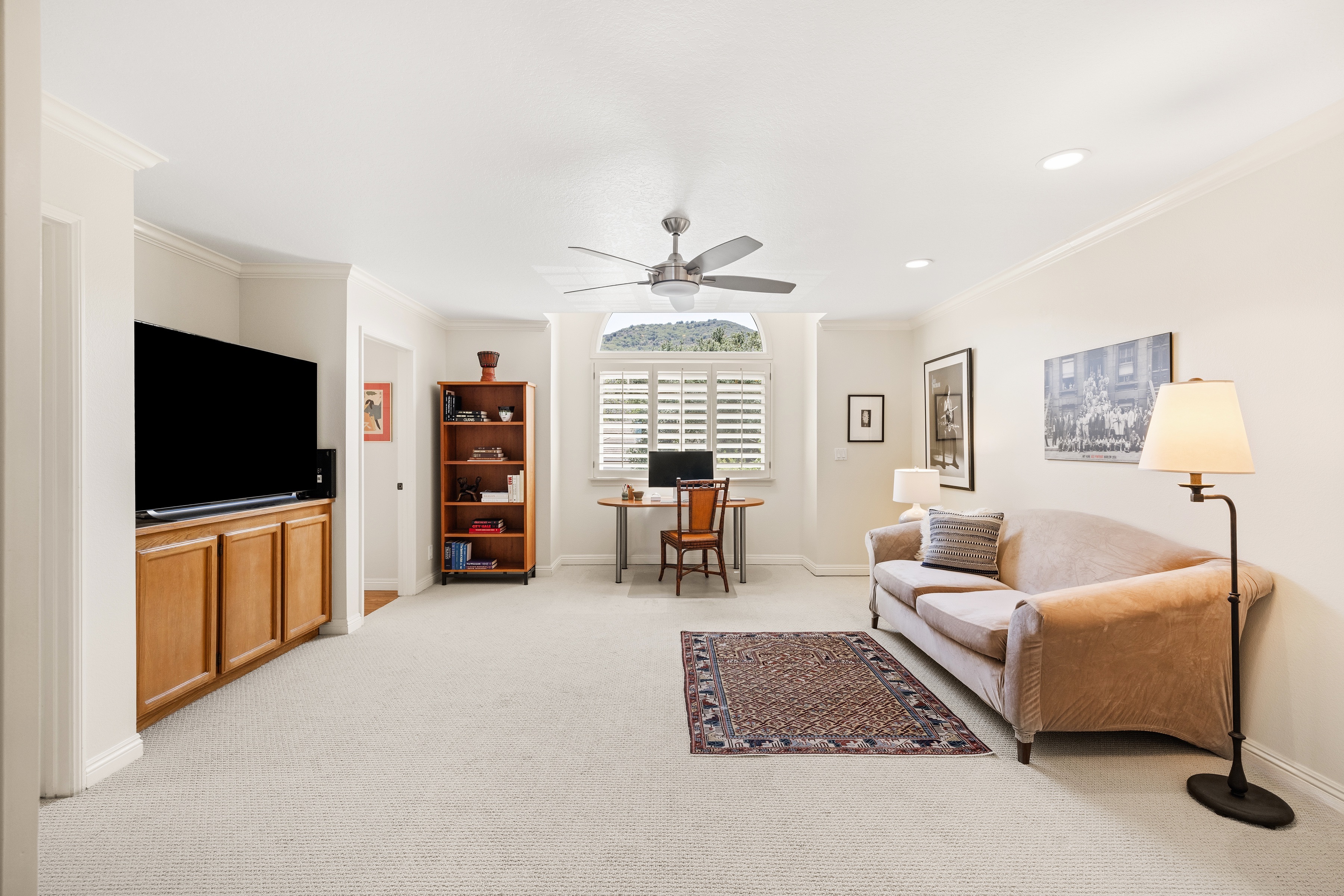 1098 Antelope Place 