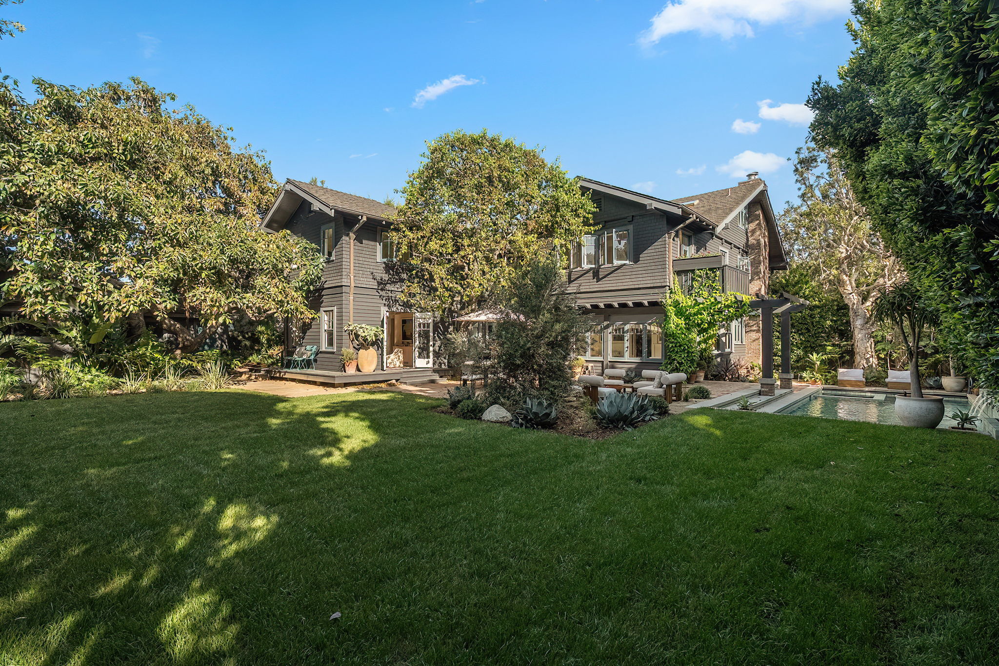 405 Palisades Avenue 