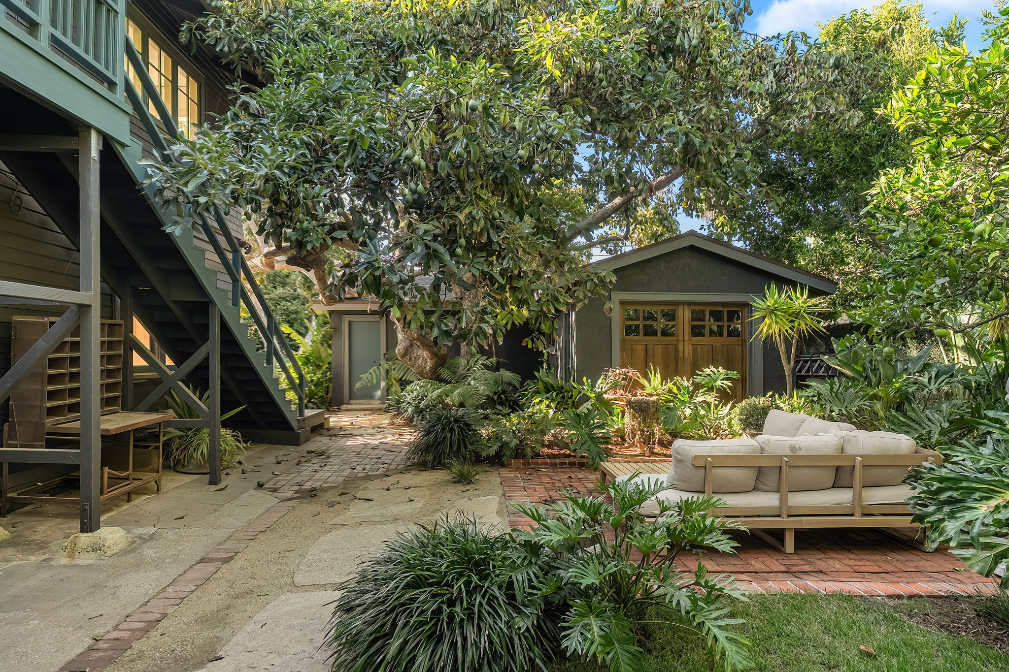405 Palisades Avenue 