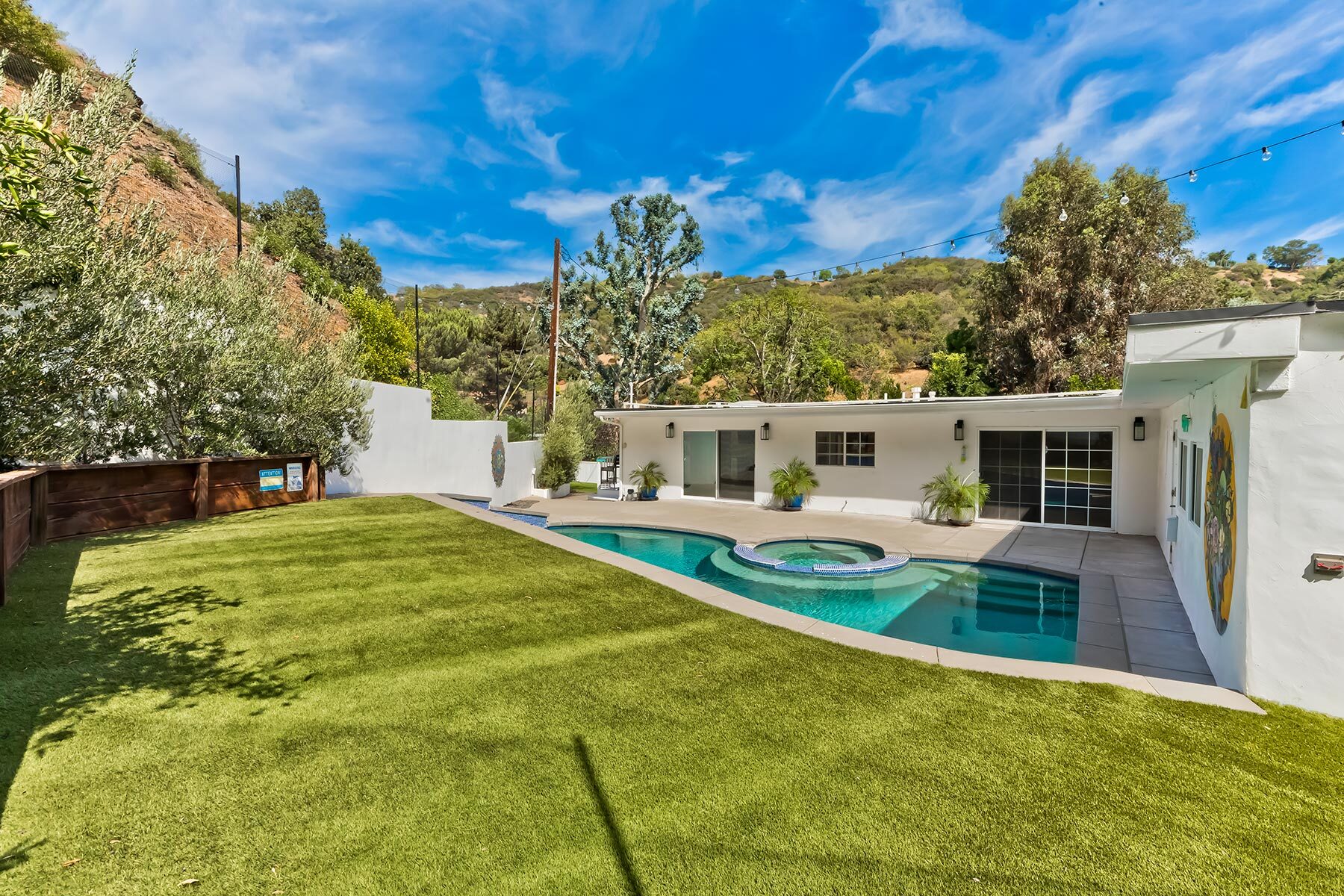 3493 Mandeville Canyon Road 