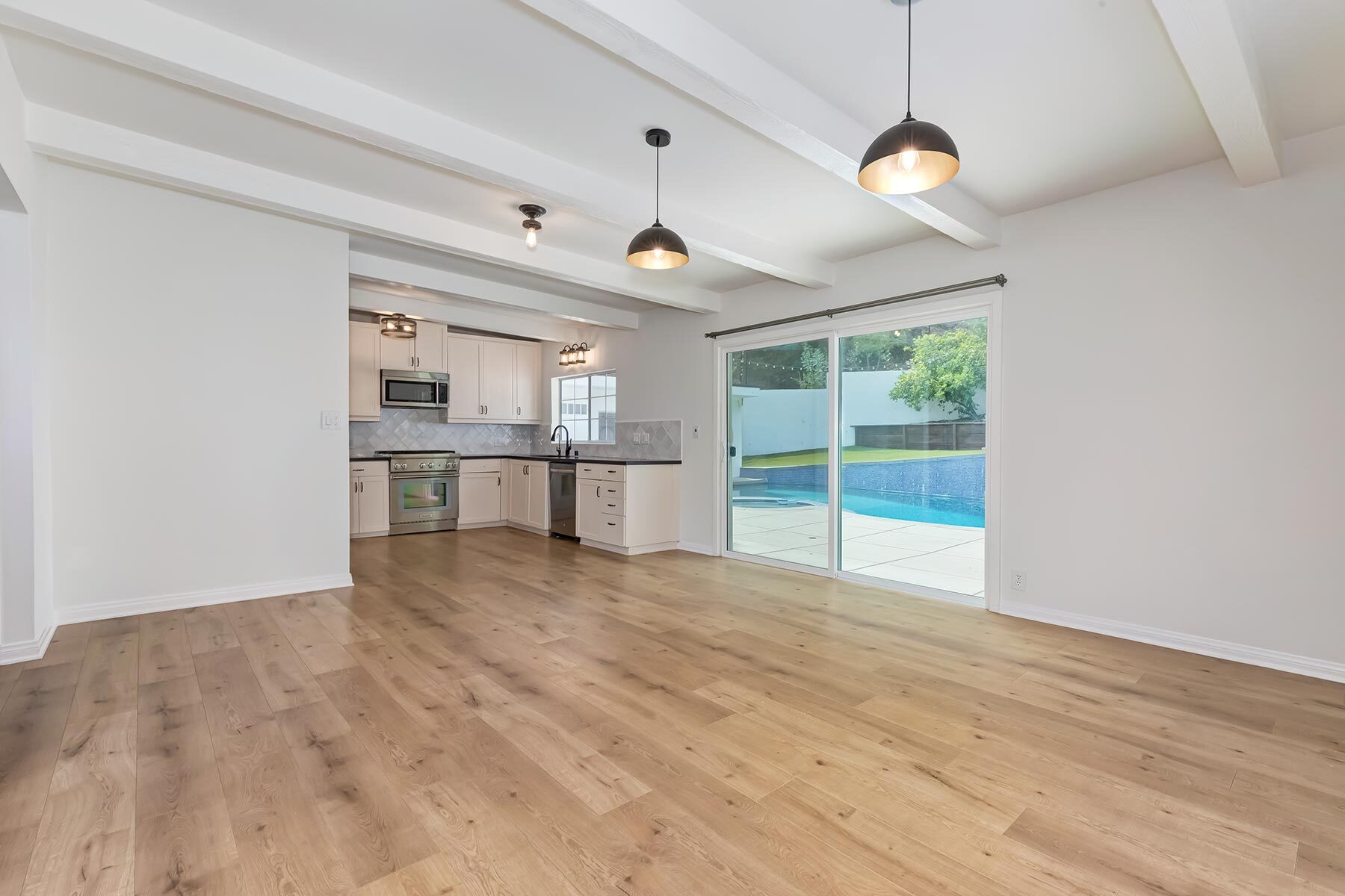 3493 Mandeville Canyon Road 