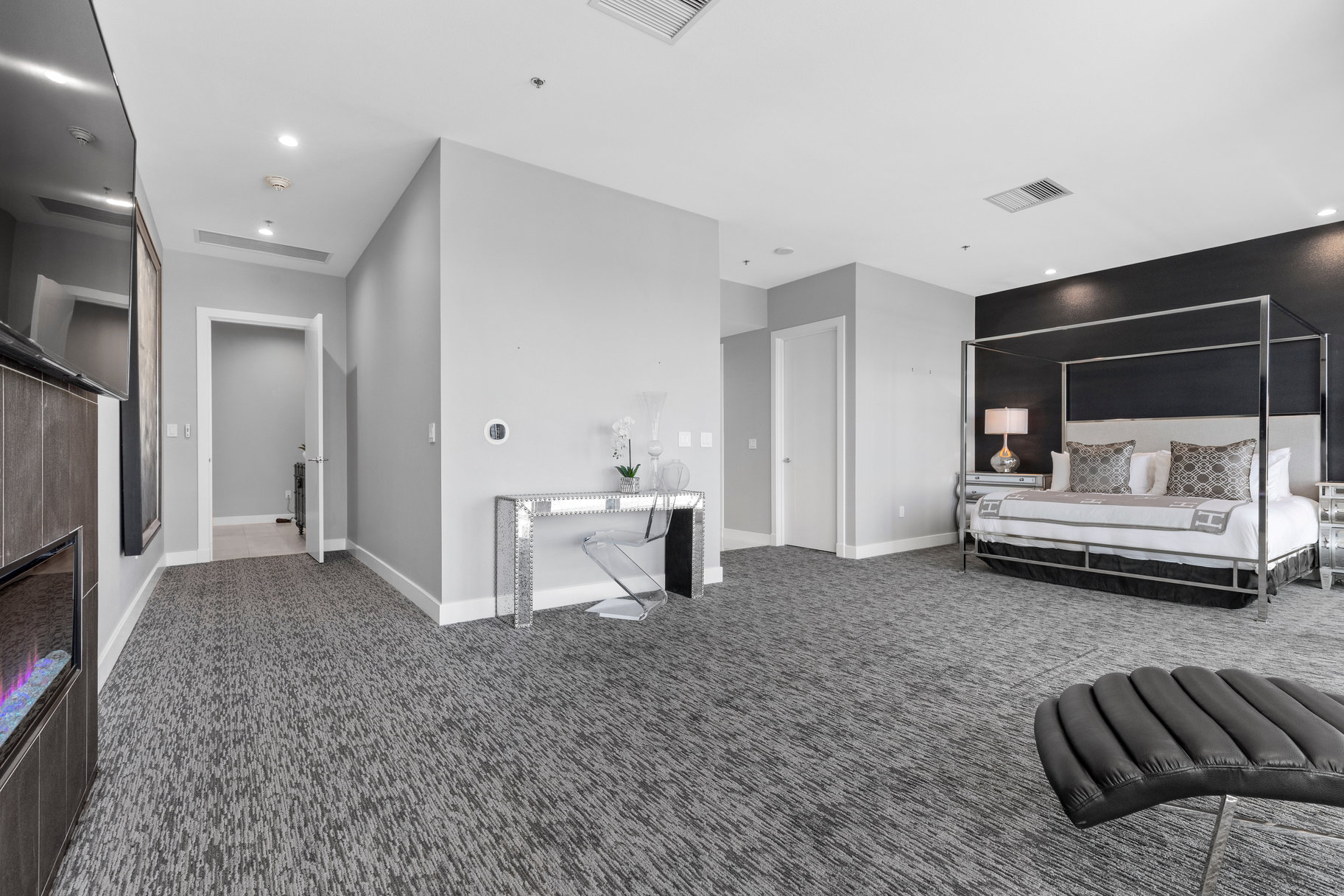 4575 Dean Martin Drive #3300