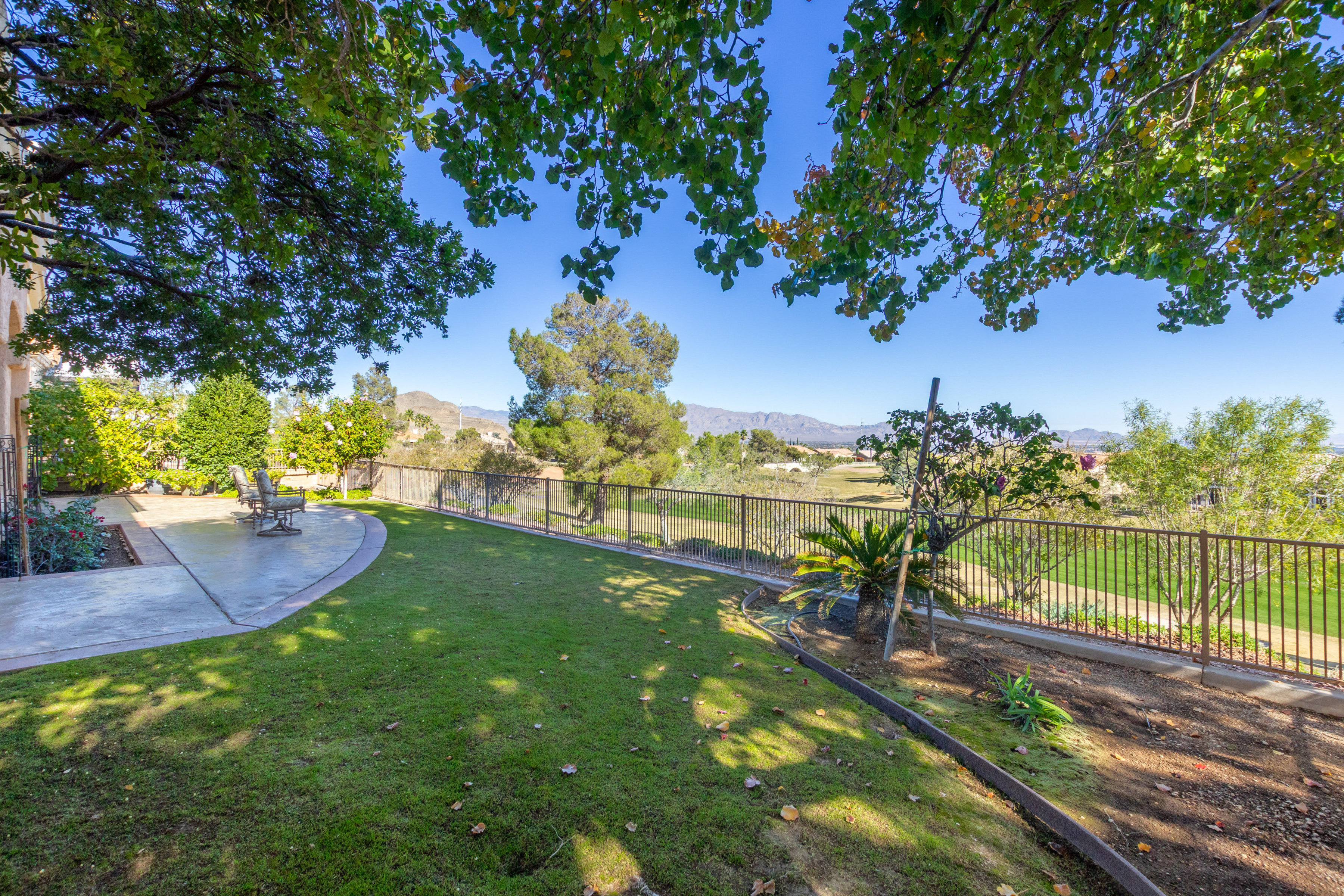 3024 Highland Falls Drive