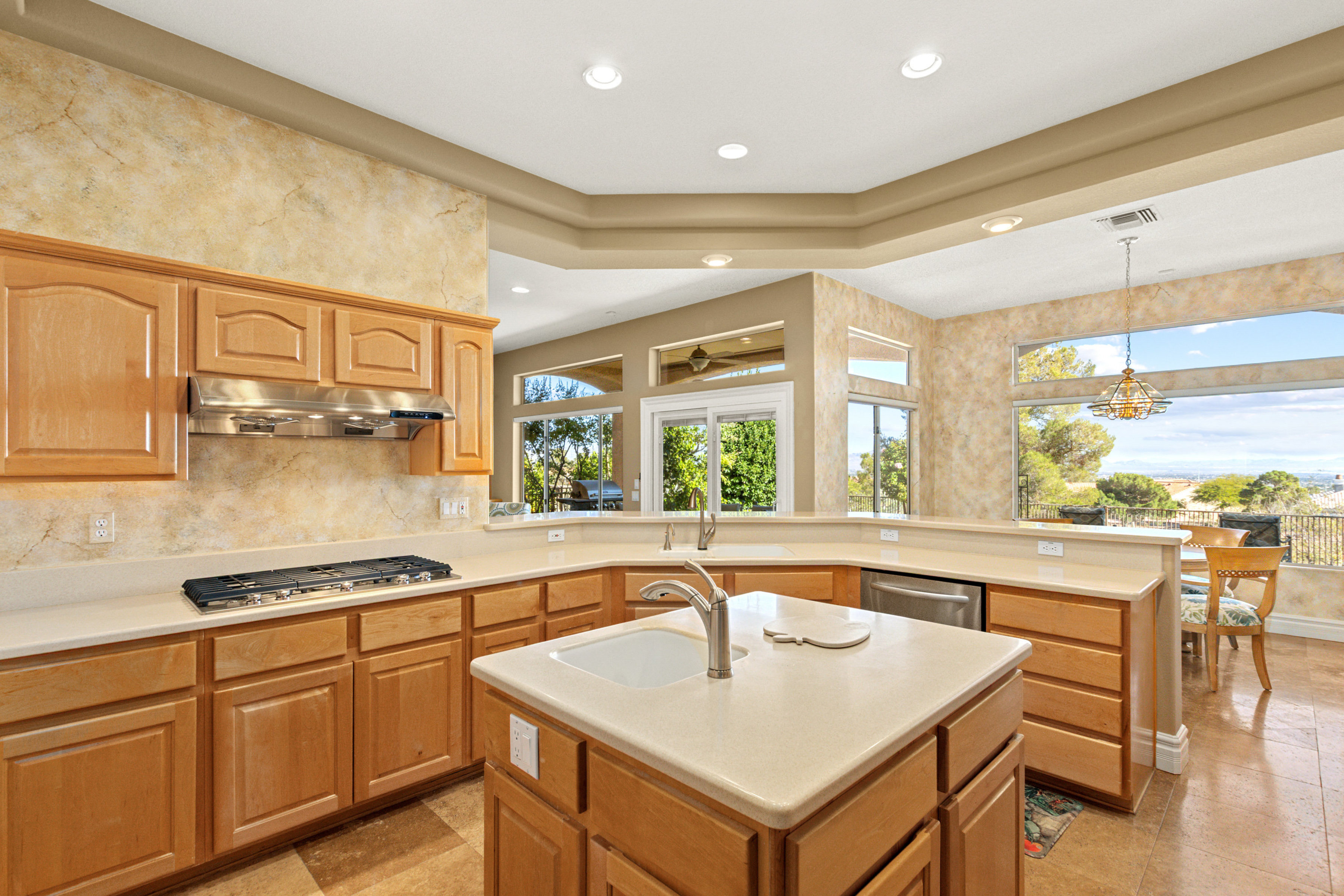 3024 Highland Falls Drive