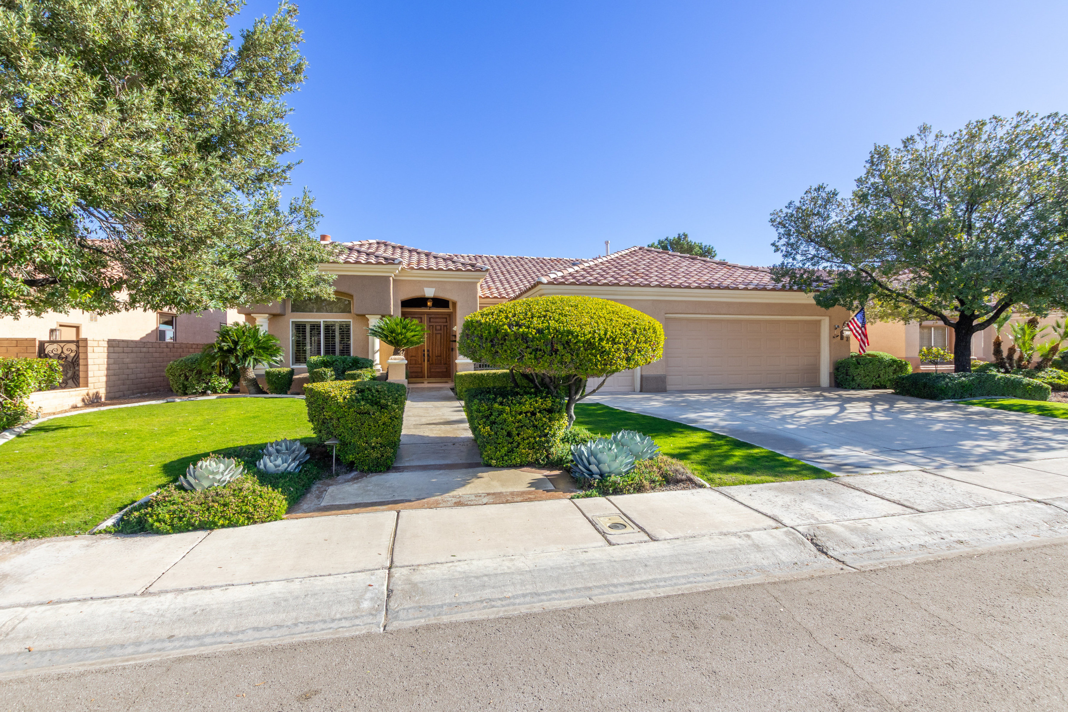 3024 Highland Falls Drive