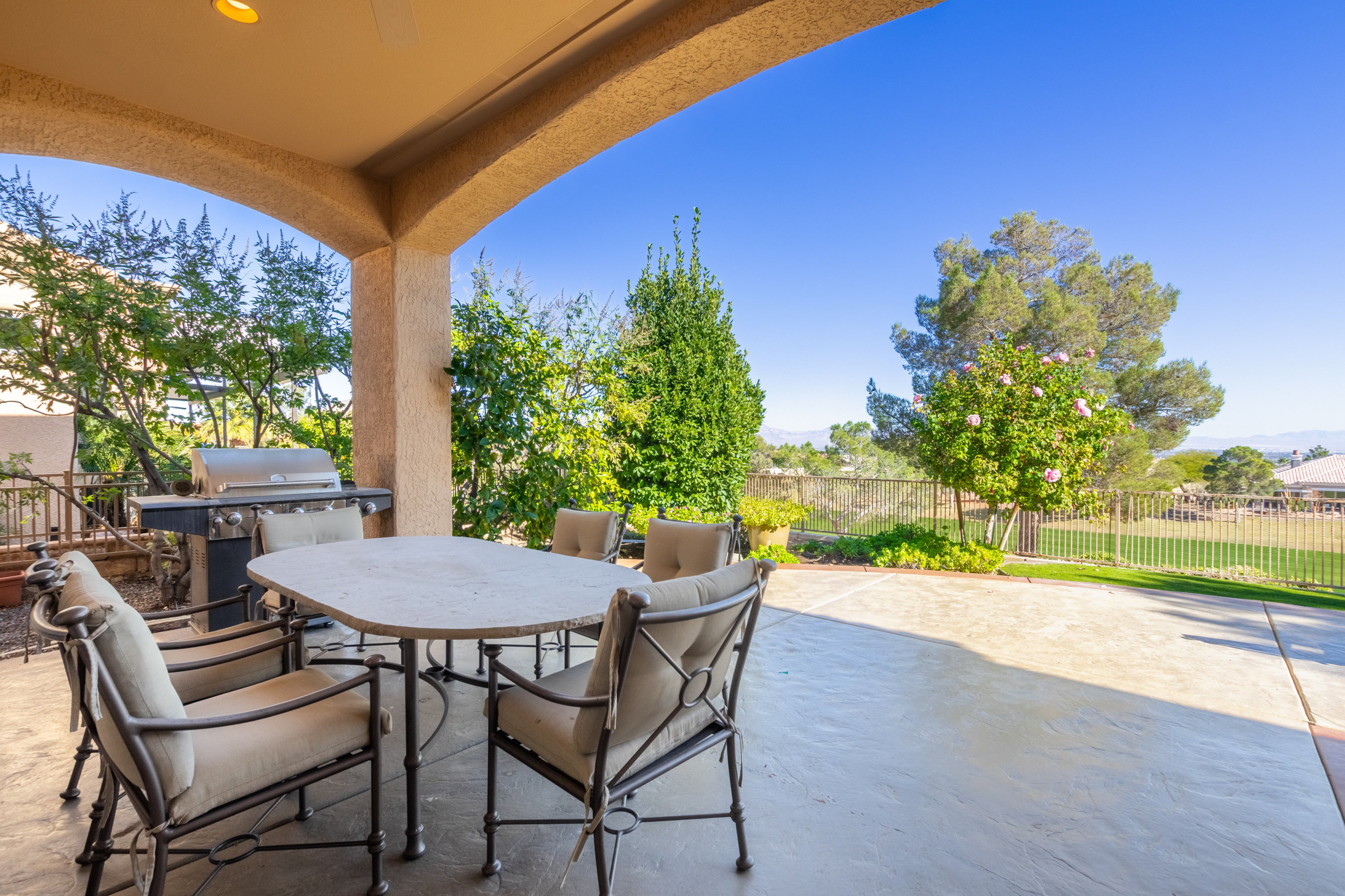 3024 Highland Falls Drive