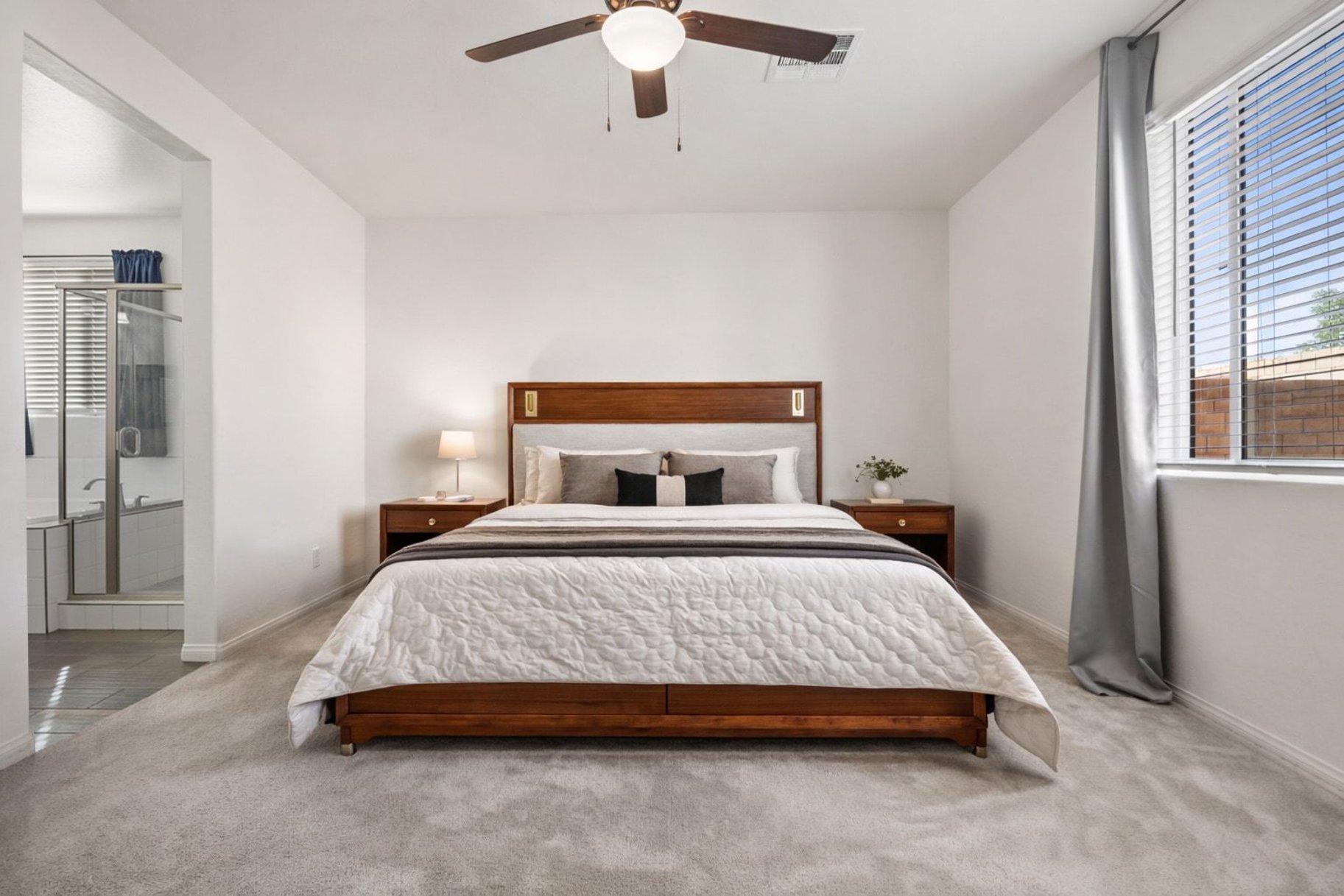 6721 Sycamore Pines Street