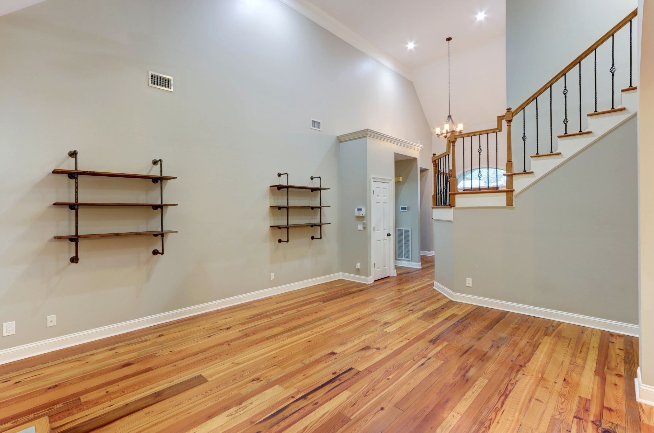 13 Hickory Grove Pt