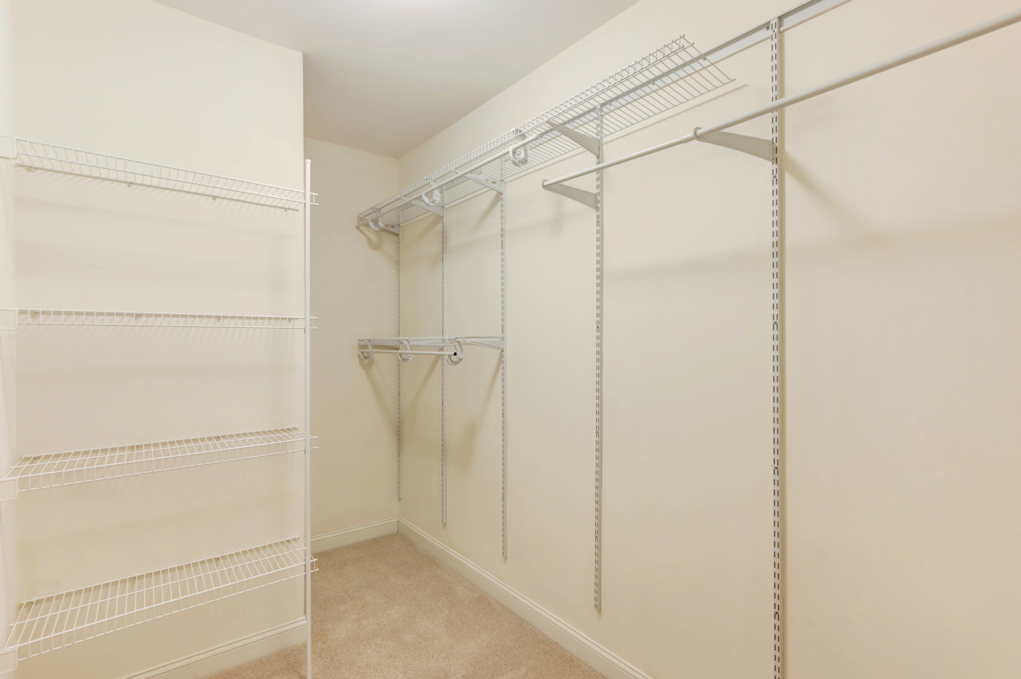 13 Hickory Grove Pt