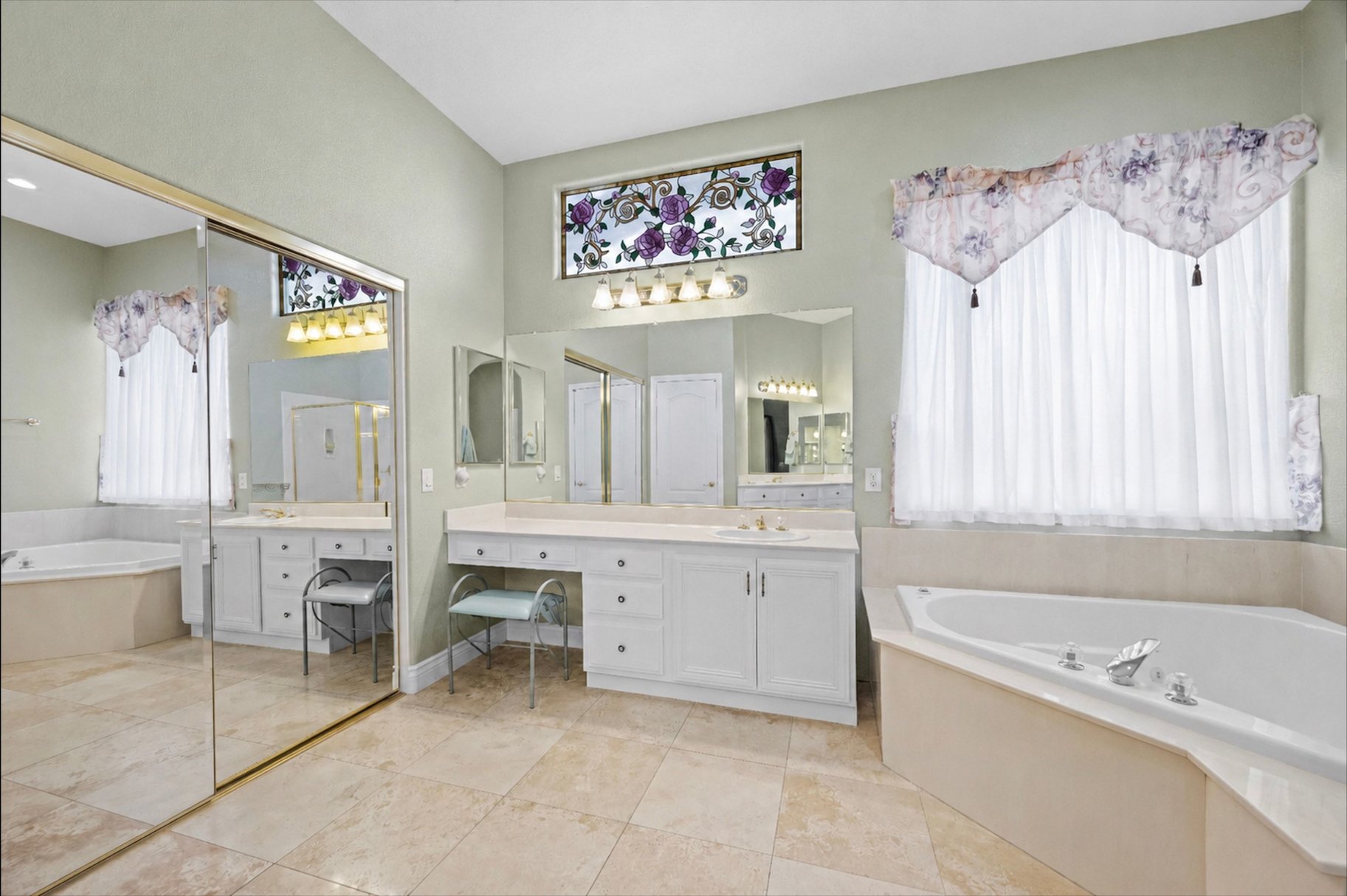 1035 Triumphant Street