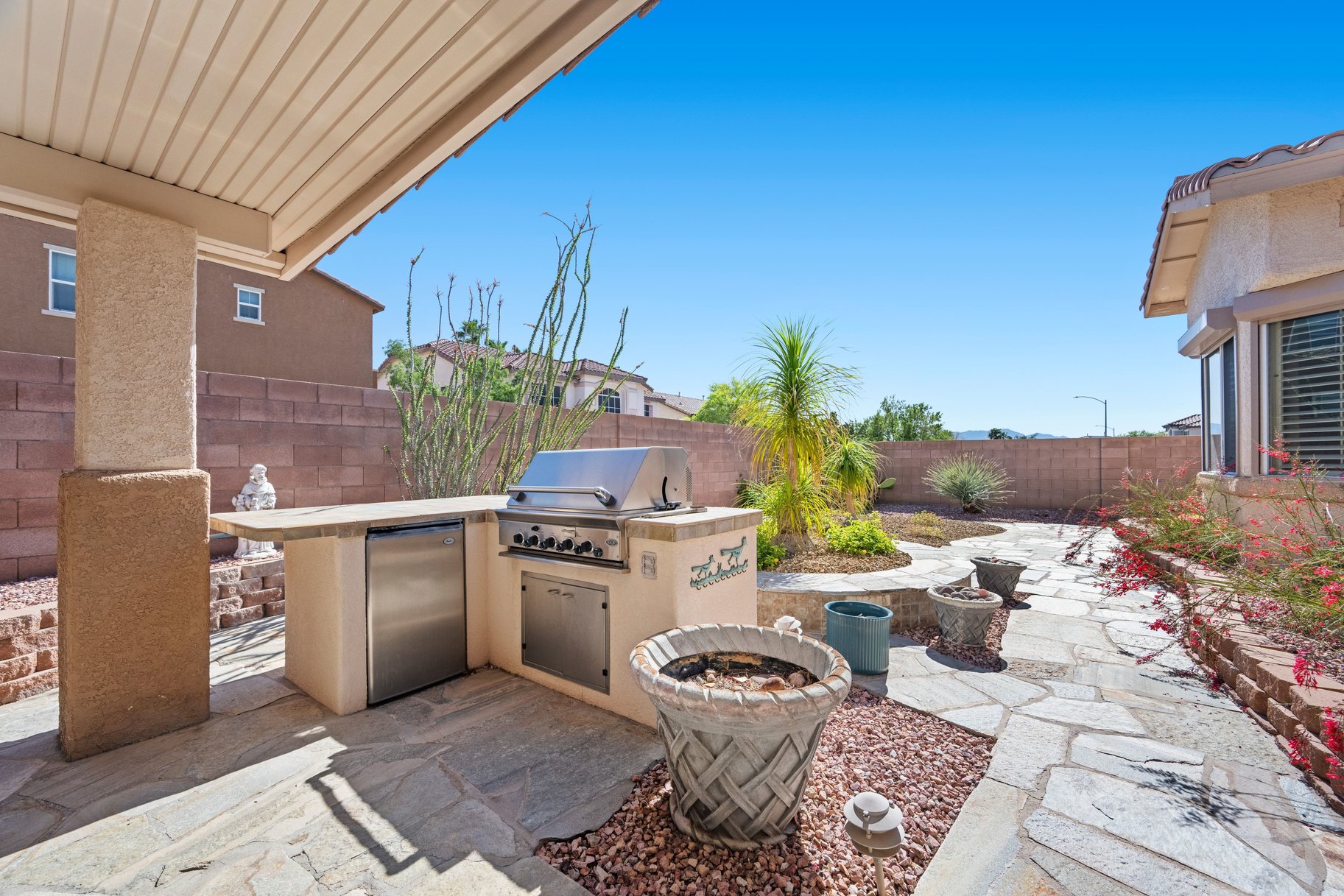 1035 Triumphant Street