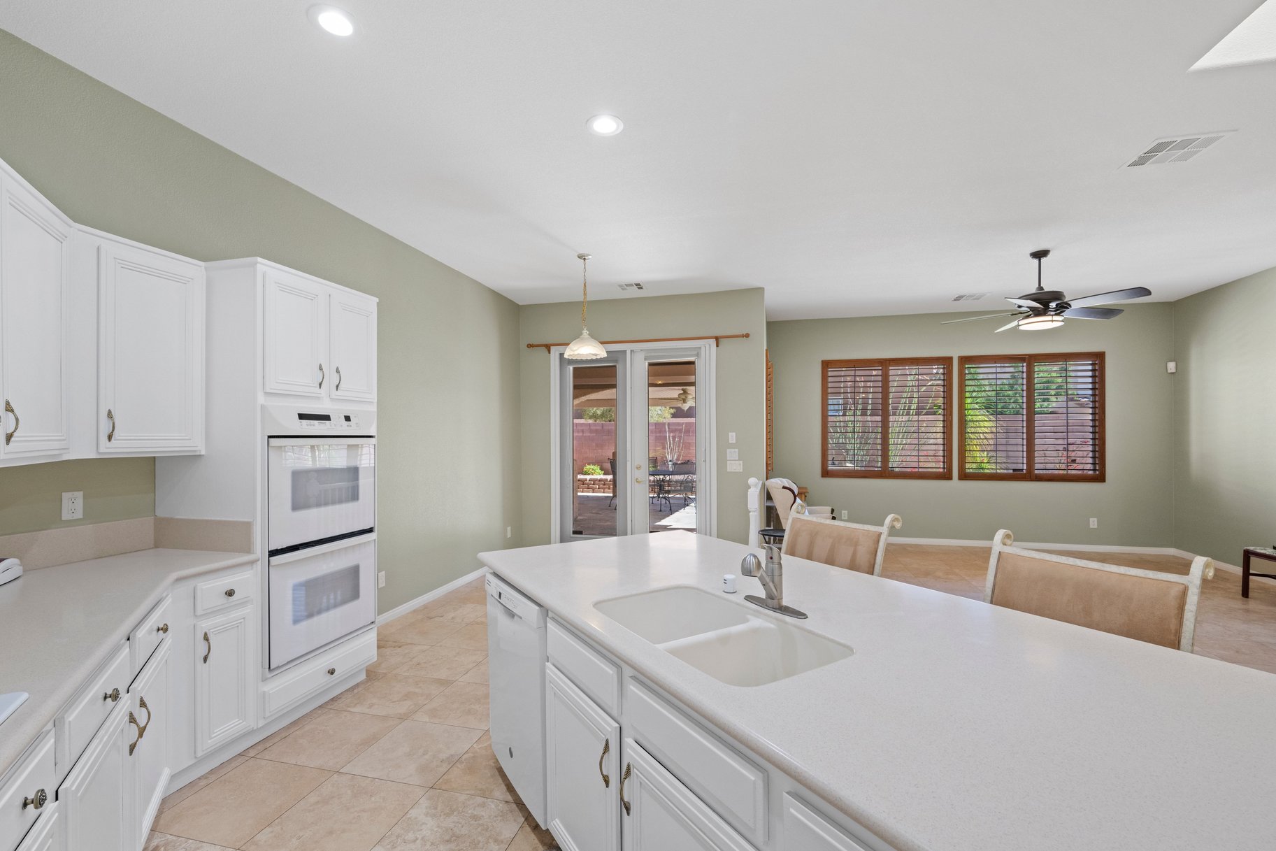 1035 Triumphant Street