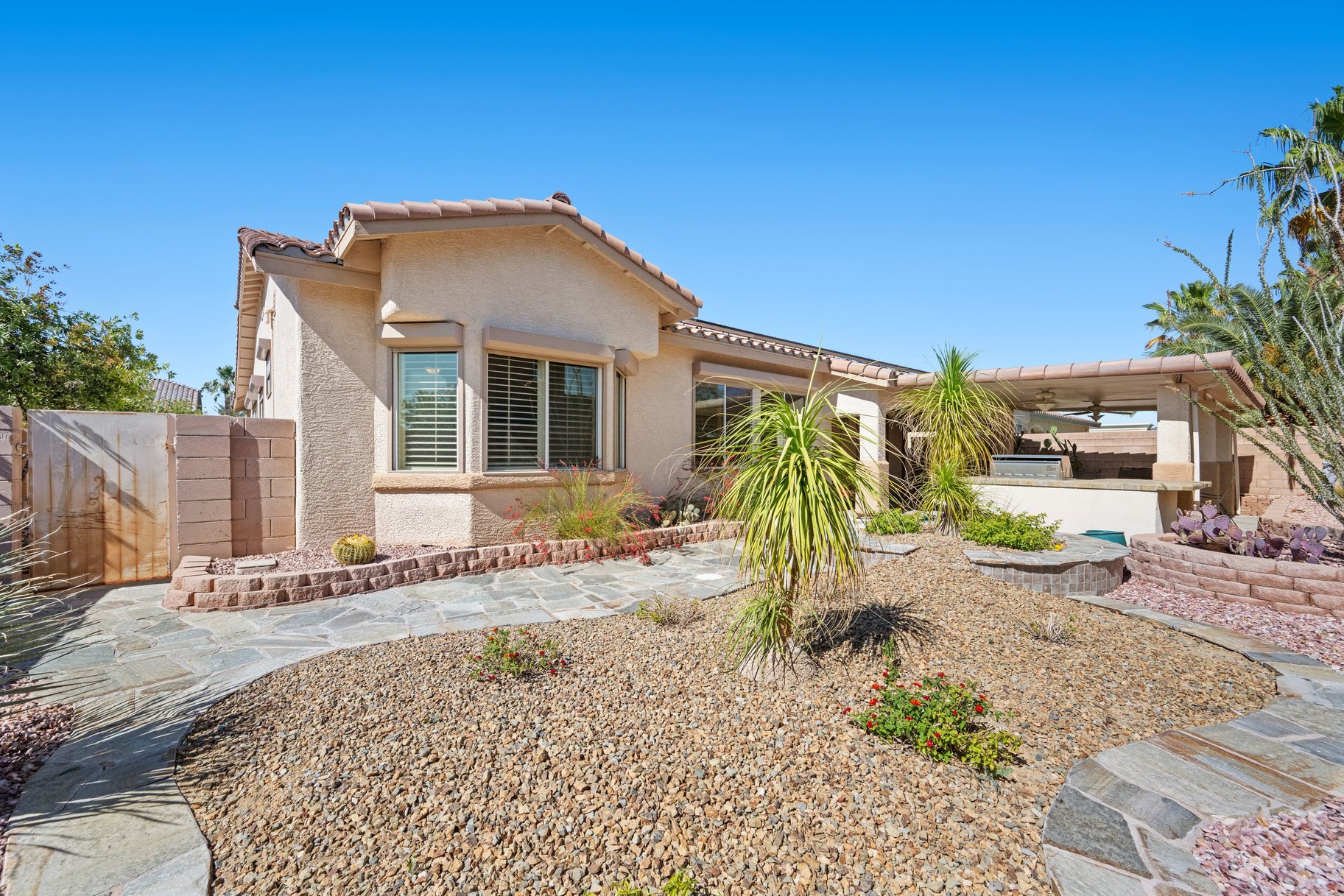 1035 Triumphant Street