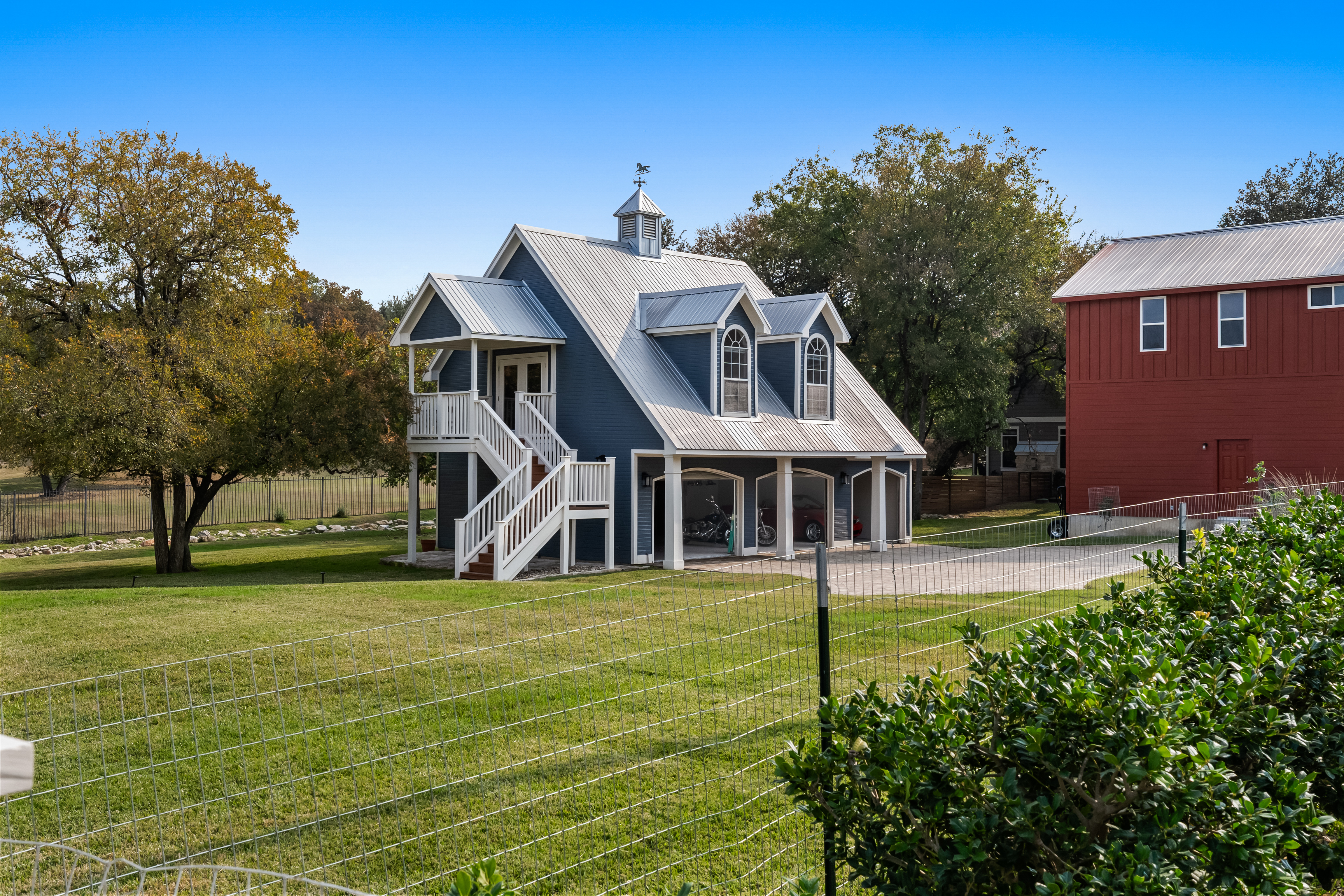 2701 & 2703 De Soto Drive 
