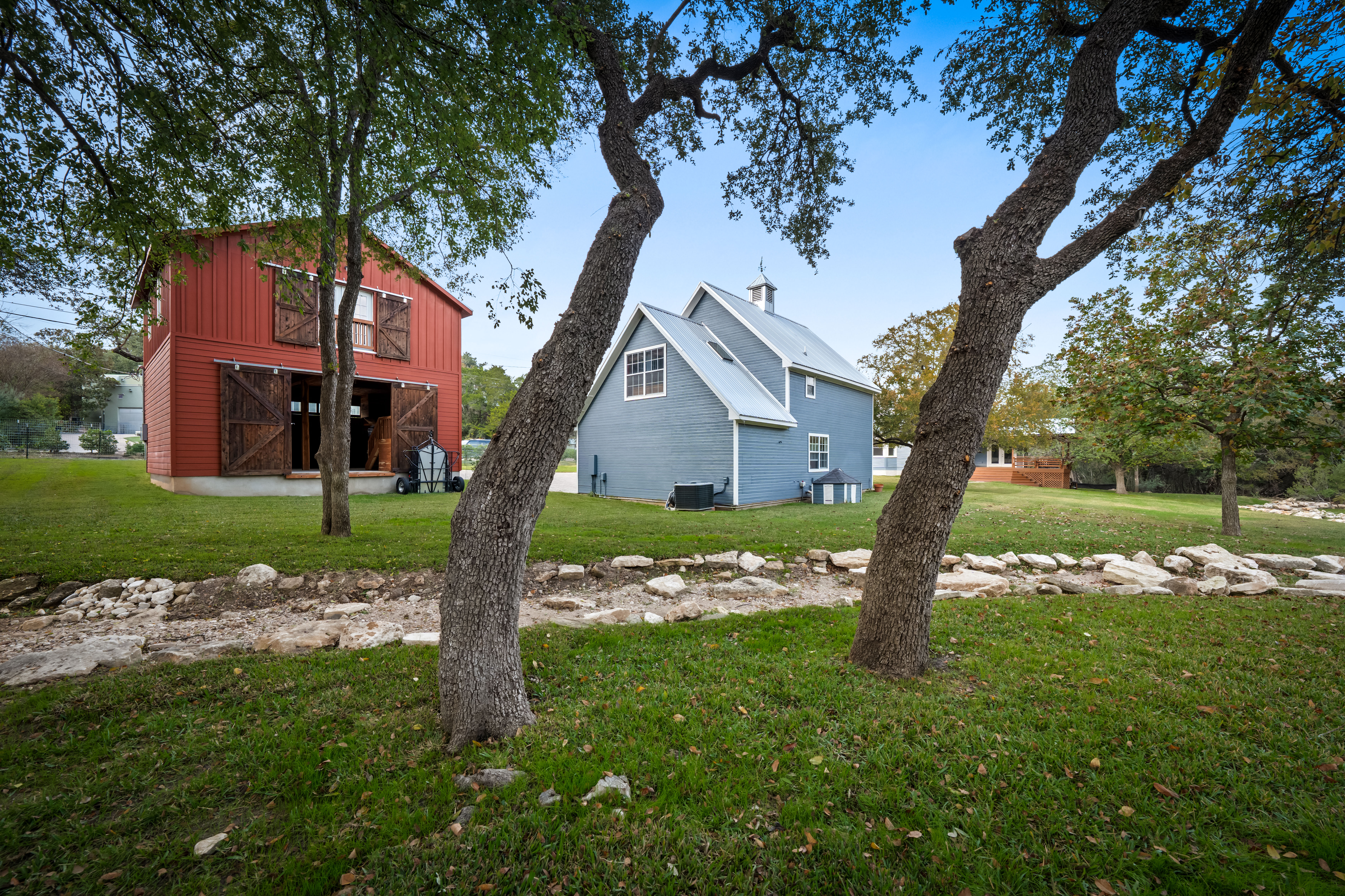 2701 & 2703 De Soto Drive 