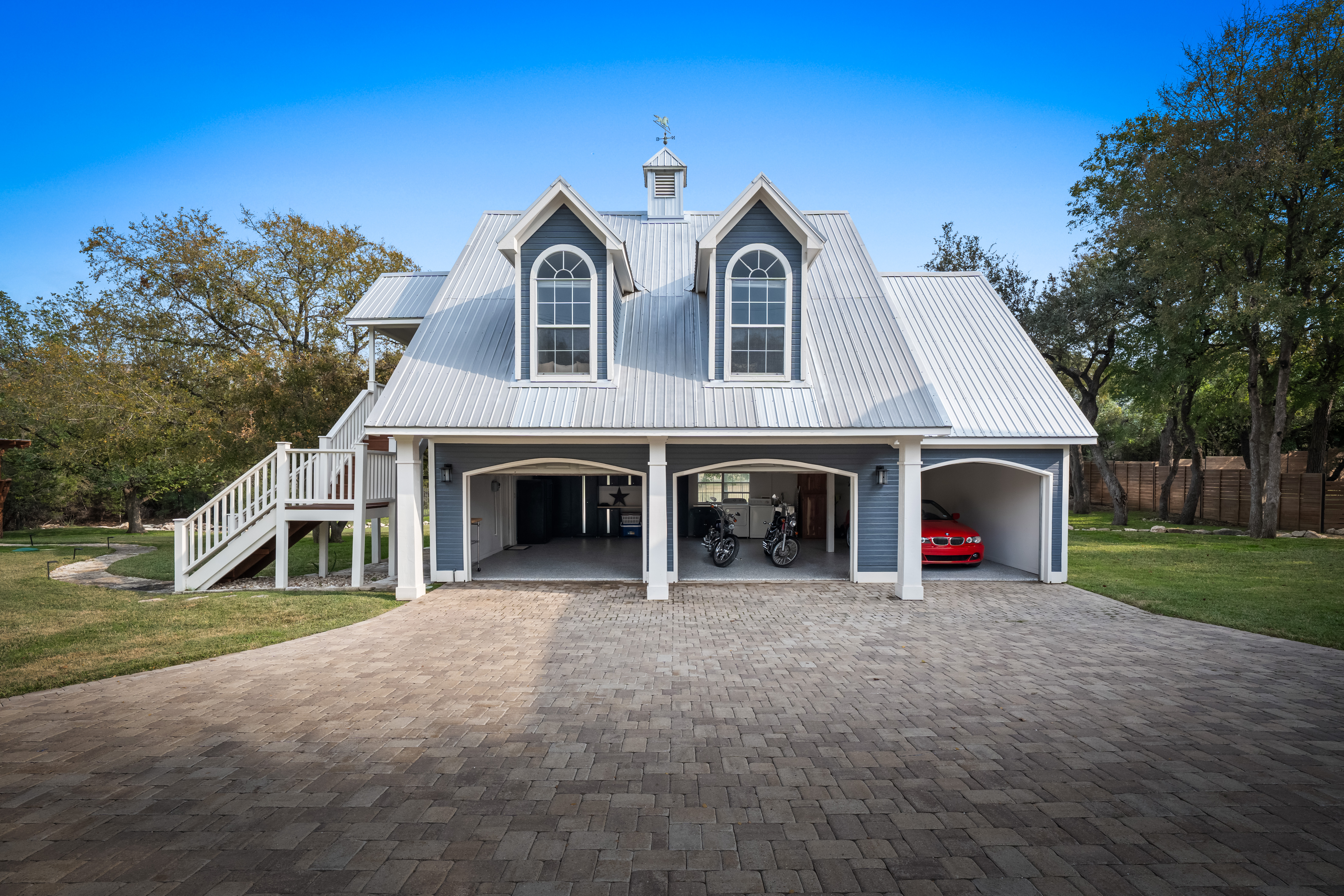 2701 & 2703 De Soto Drive 