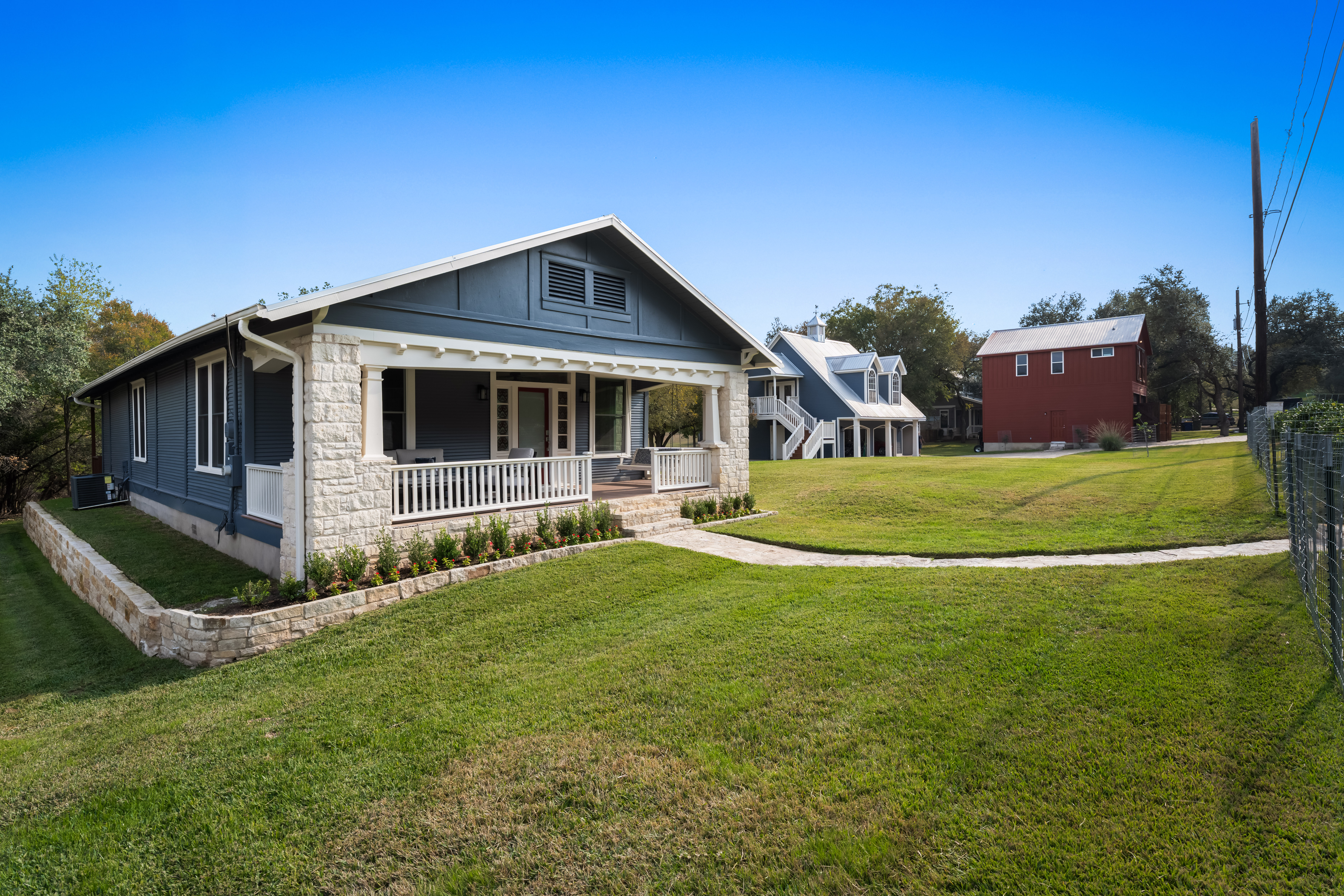2701 & 2703 De Soto Drive 