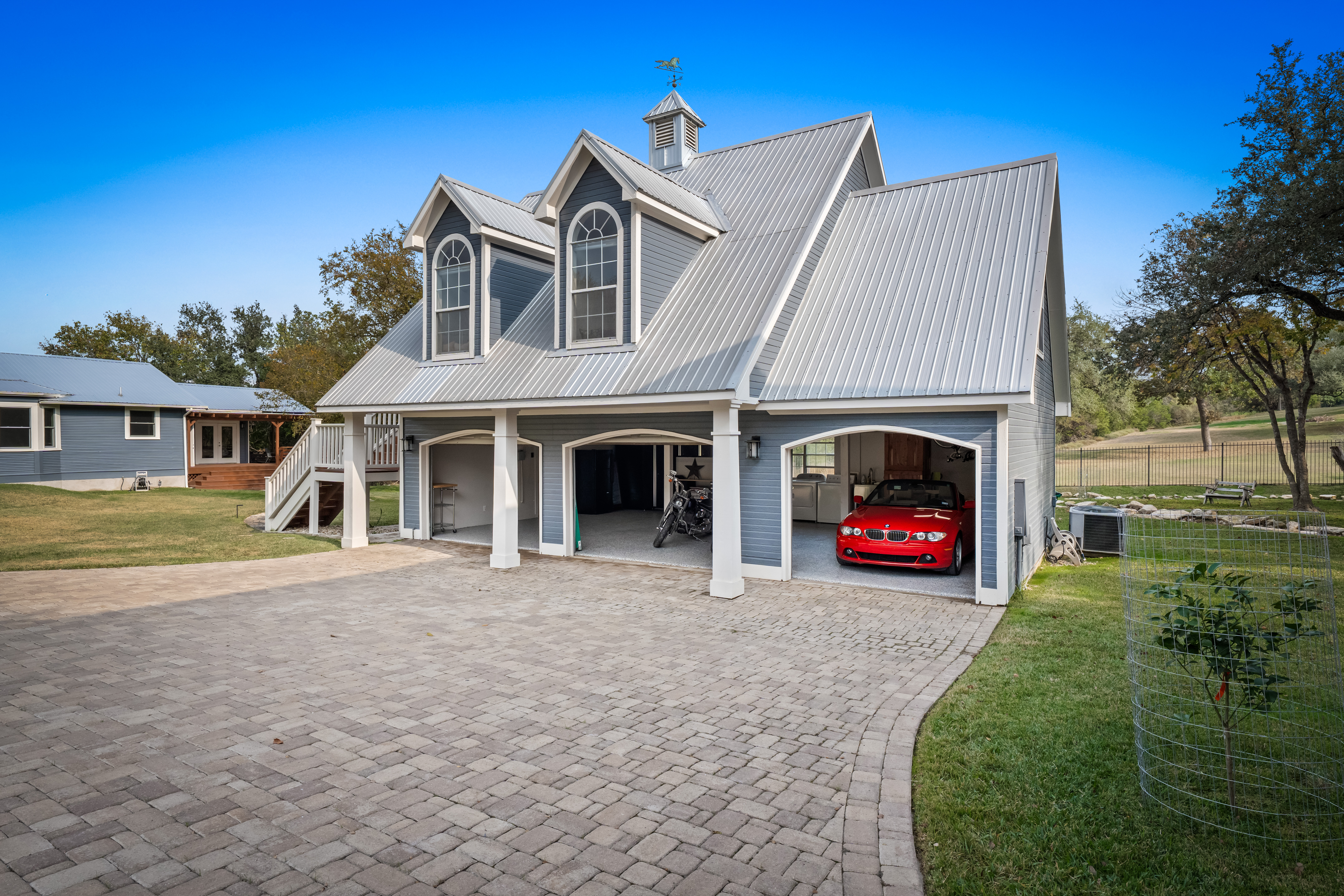 2701 & 2703 De Soto Drive 