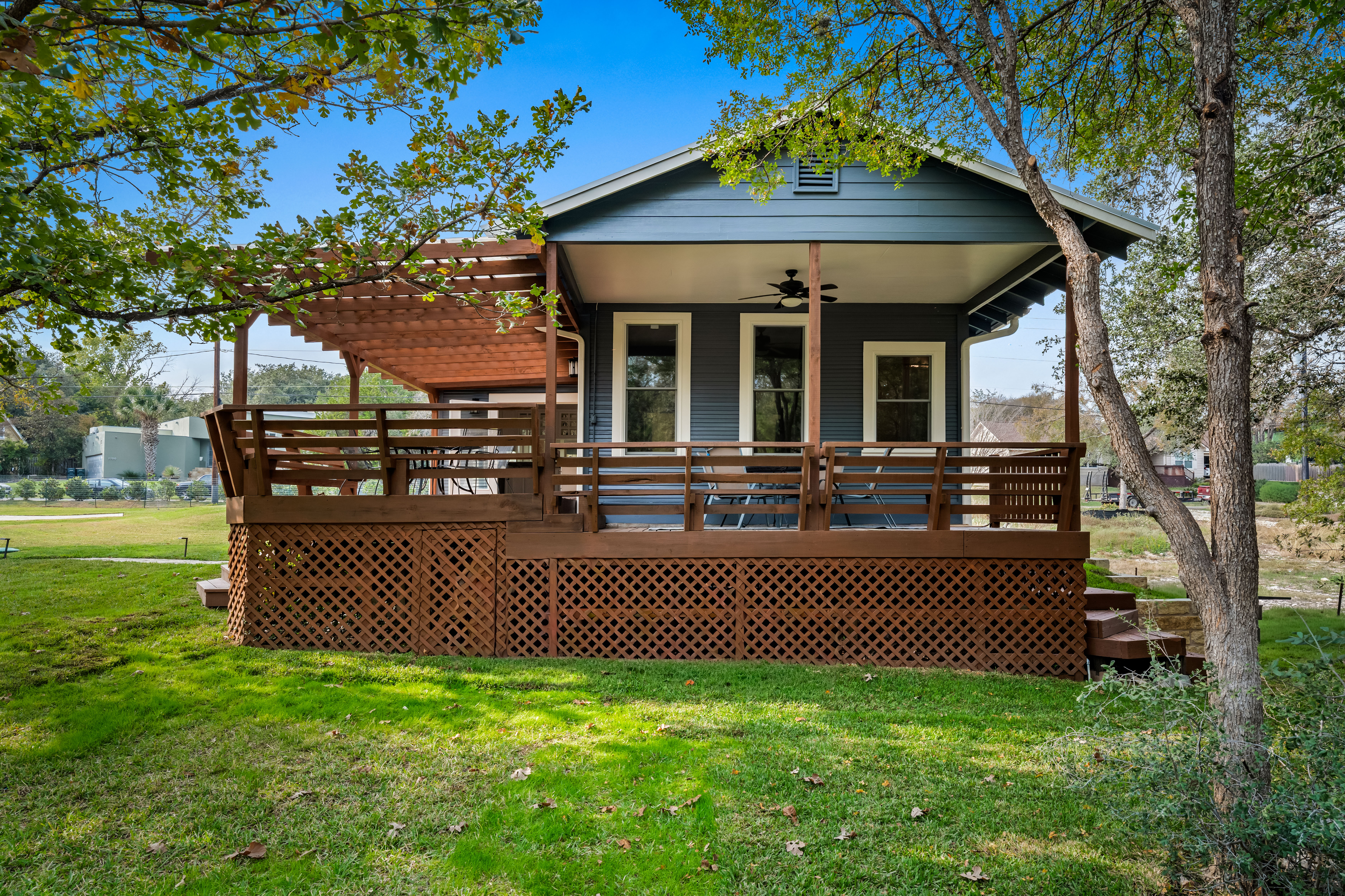 2701 & 2703 De Soto Drive 